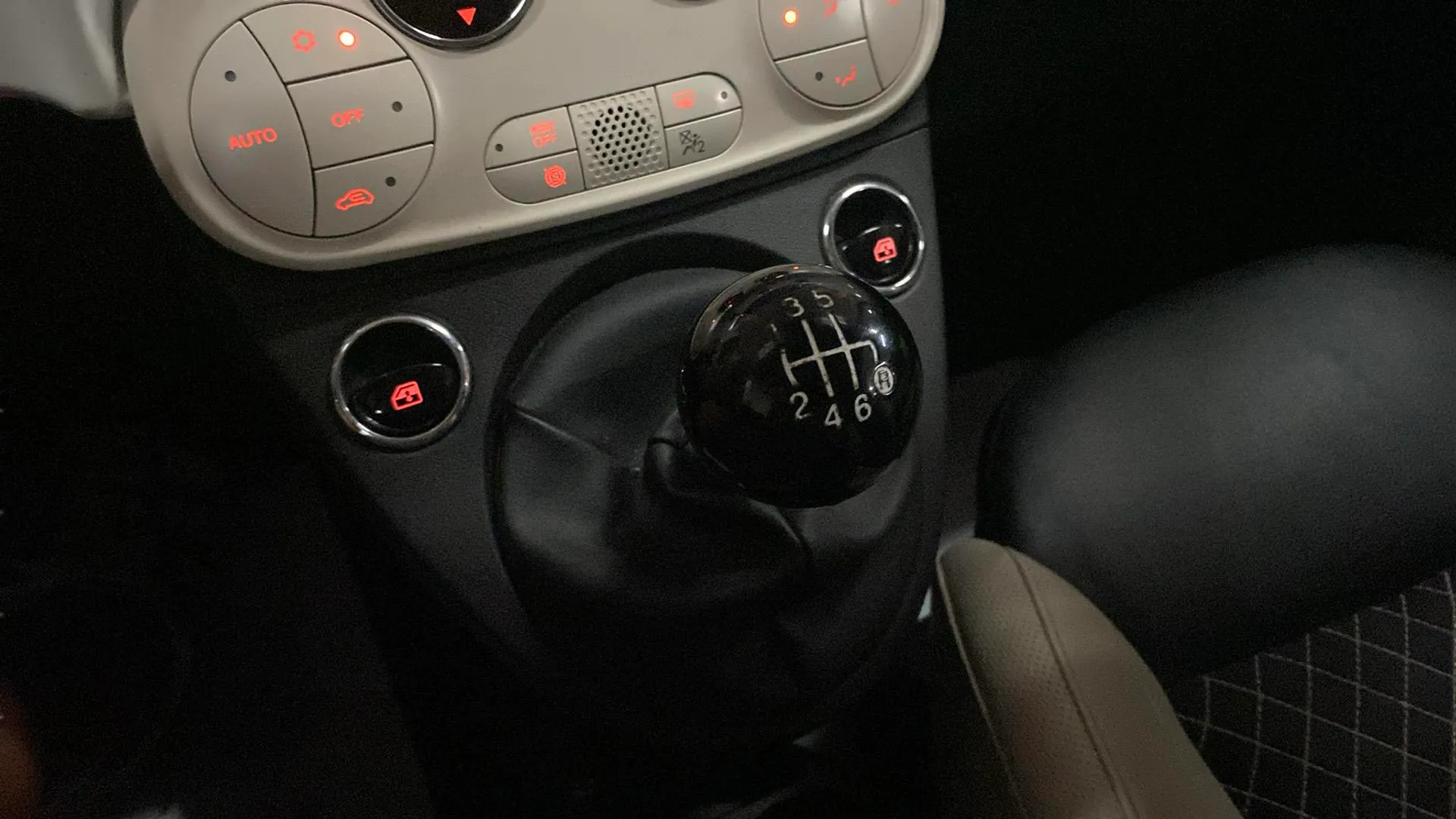 Fiat 500 Dolcevita 1.0 Hybrid - foto 23