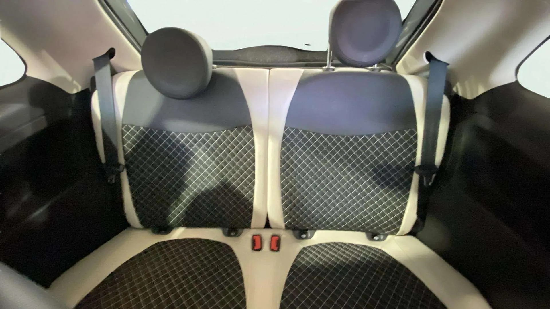 Fiat 500 Dolcevita 1.0 Hybrid - foto 12