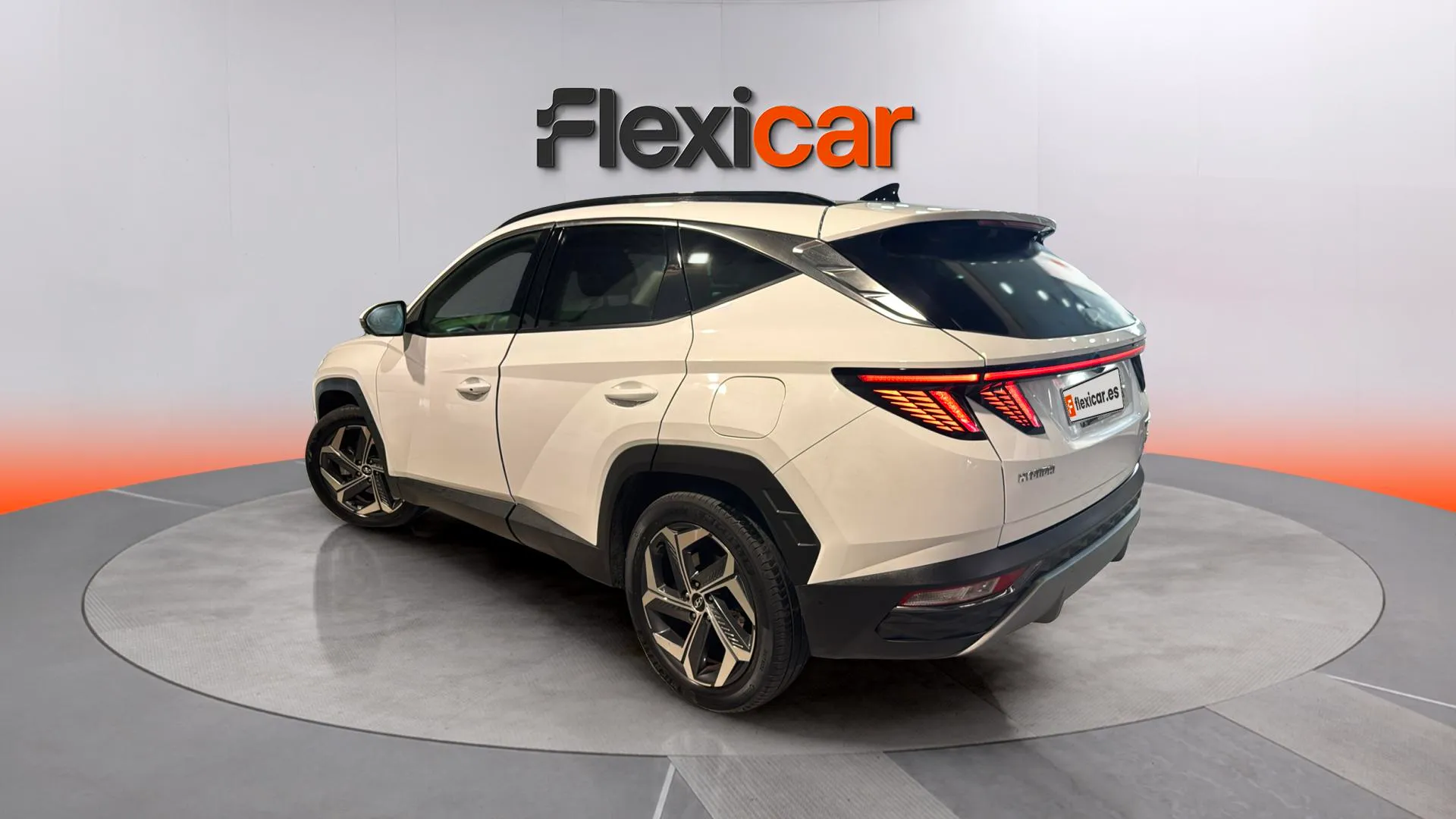 Hyundai Tucson 1.6 T-GDi PHEV Maxx 4x4 - foto 5