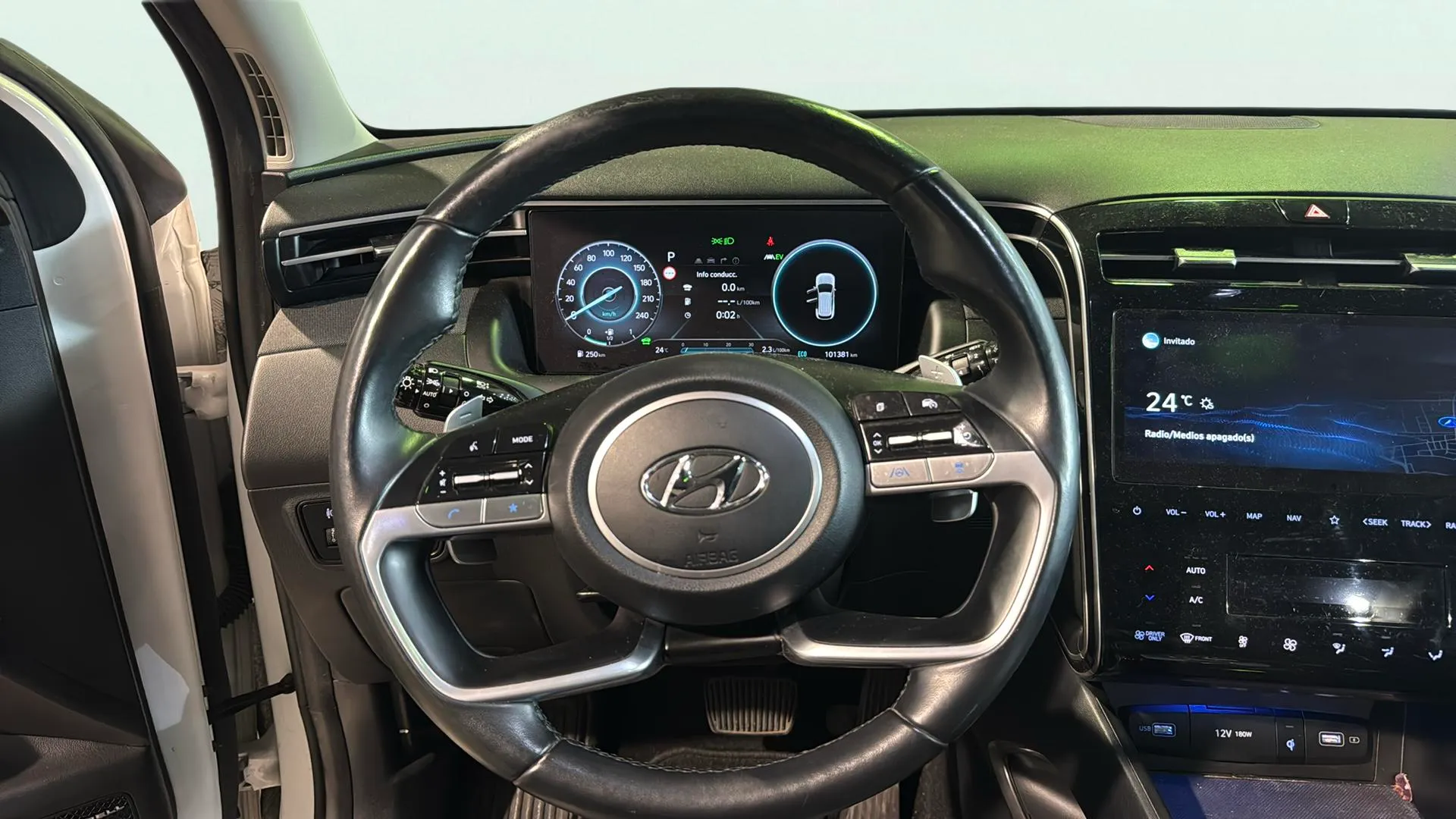 Hyundai Tucson 1.6 T-GDi PHEV Maxx 4x4 - foto 12