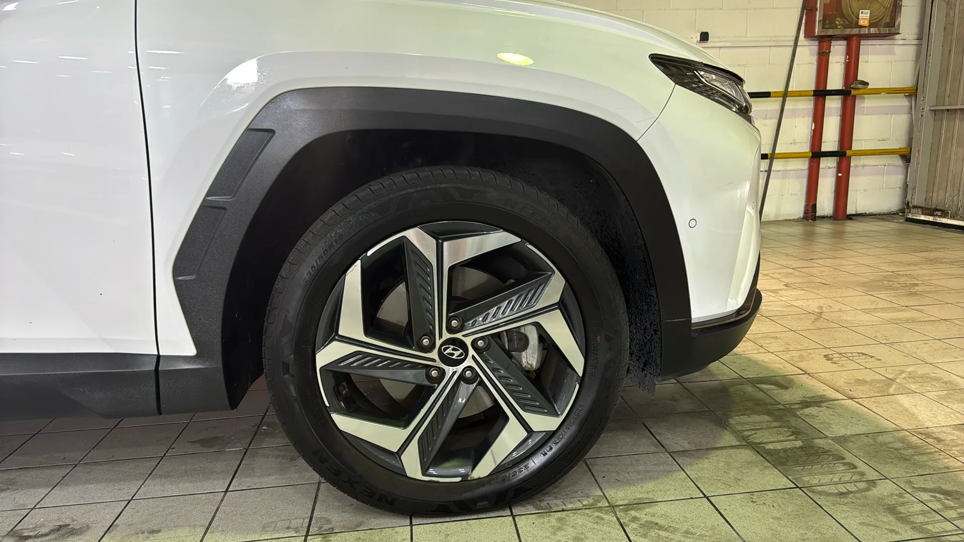 Hyundai Tucson 1.6 T-GDi PHEV Maxx 4x4 - foto 21