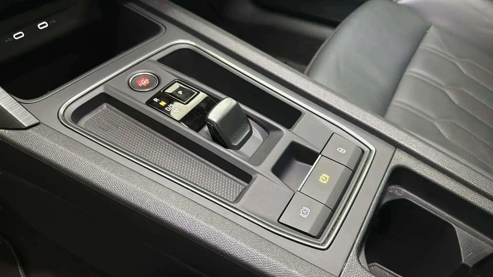 Cupra León 1.5 eTSI DSG - foto 17