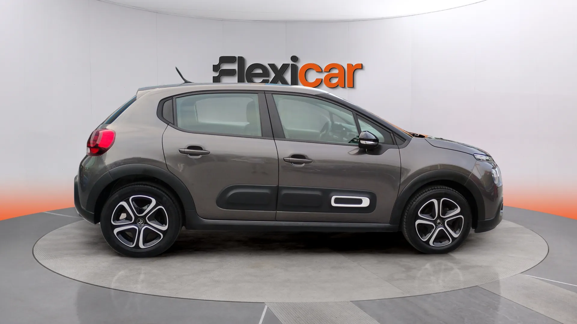 Citroën C3 PureTech Plus - foto 2
