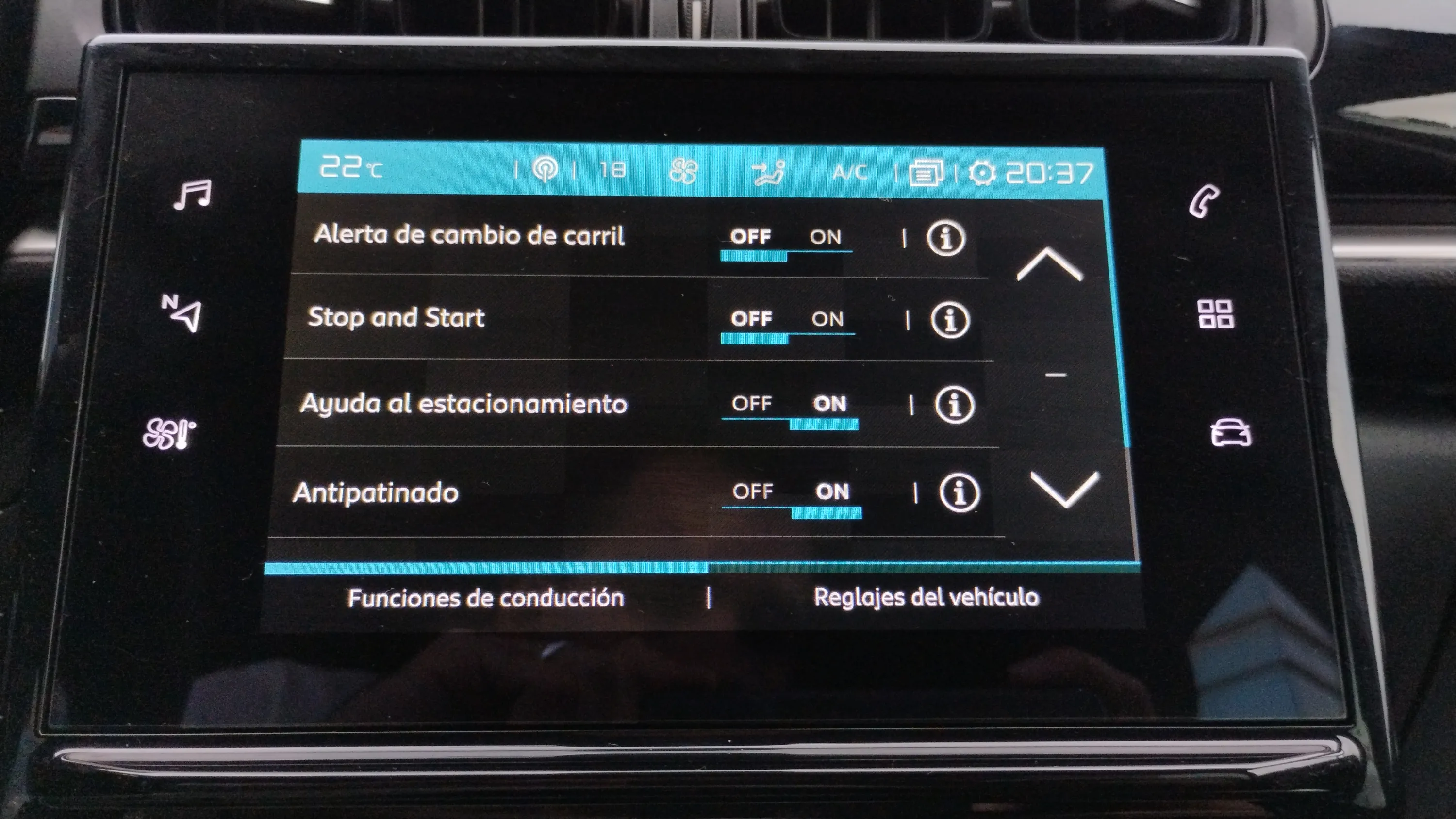 Citroën C3 PureTech Plus - foto 24