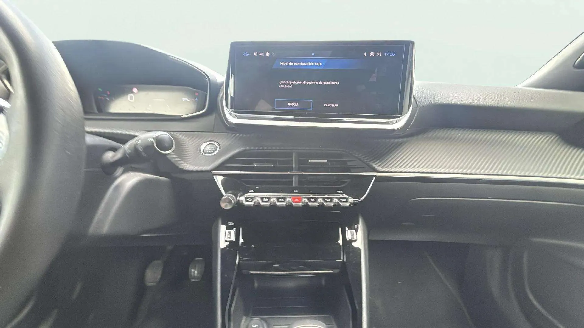Peugeot 2008 Allure Pack PureTech 100 - foto 14