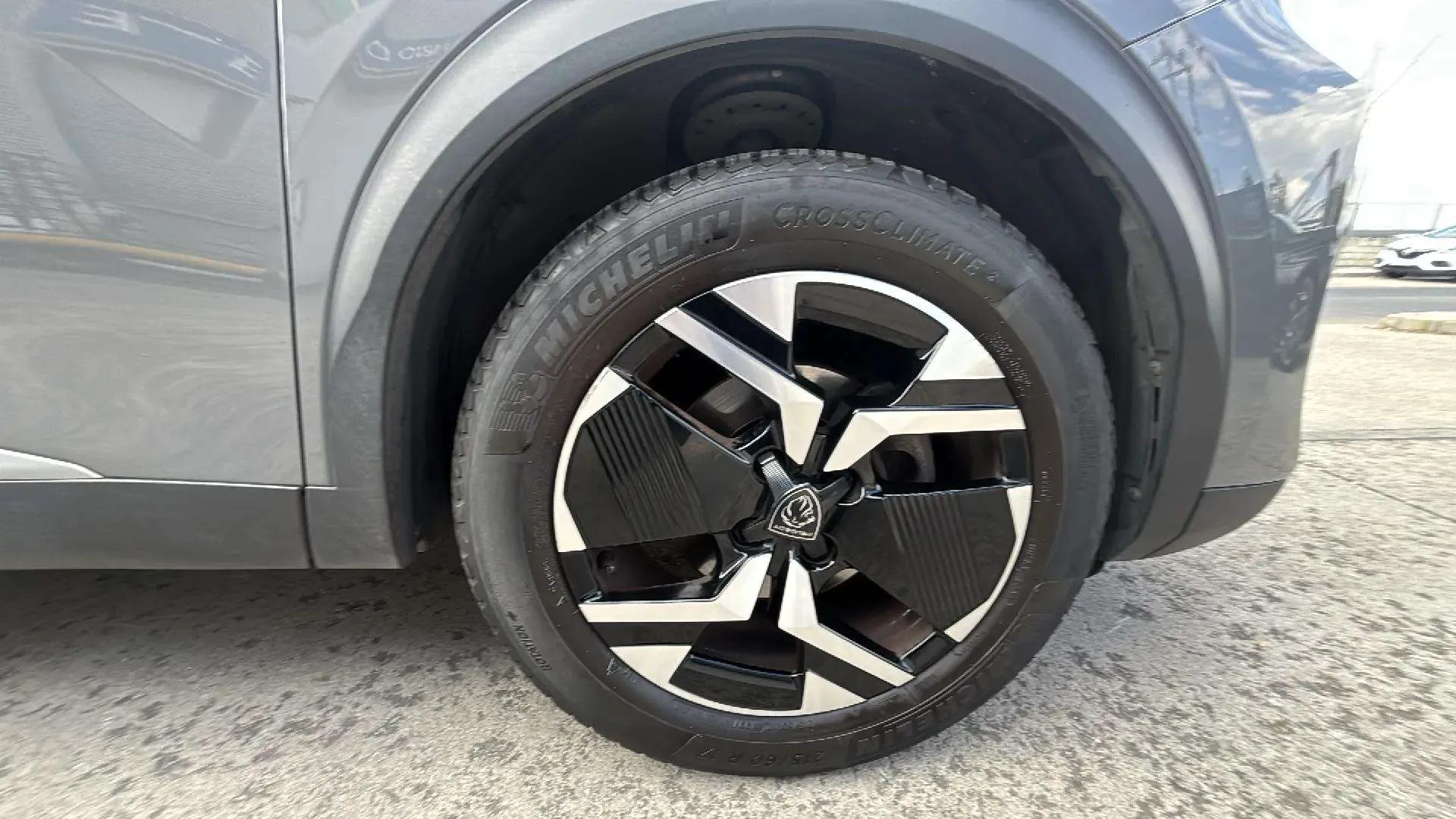 Peugeot 2008 Allure Pack PureTech 100 - foto 10