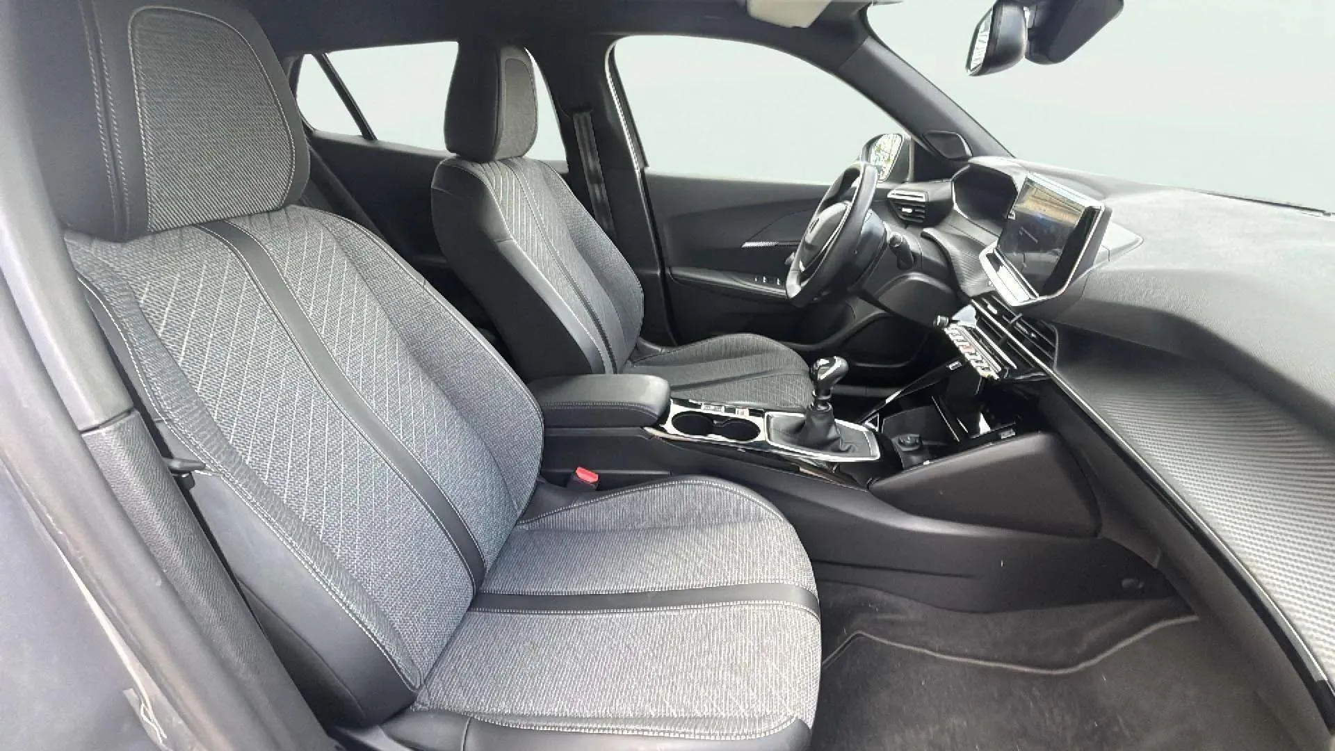 Peugeot 2008 Allure Pack PureTech 100 - foto 16