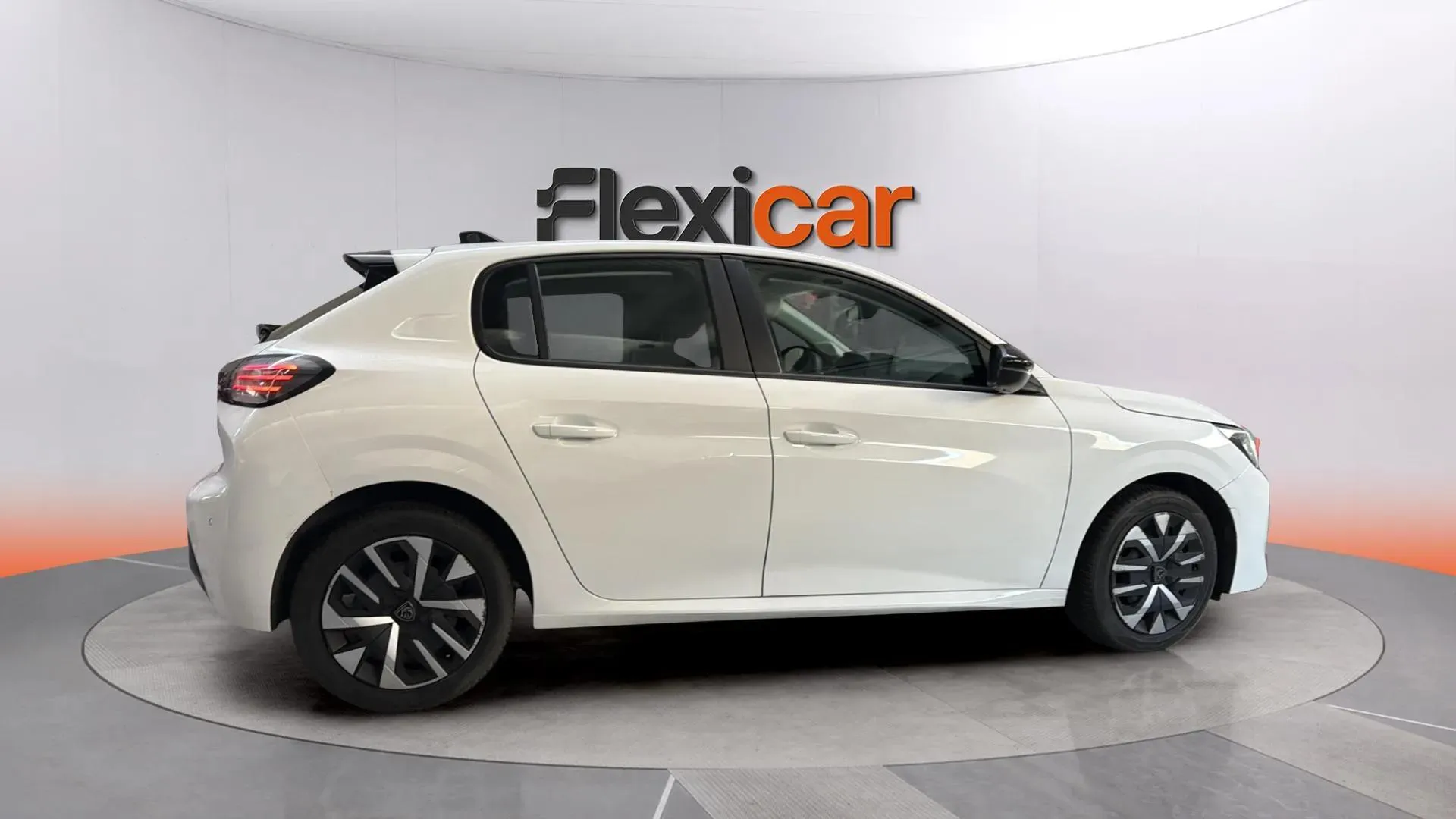 Peugeot 208 Active PureTech 100 - foto 5