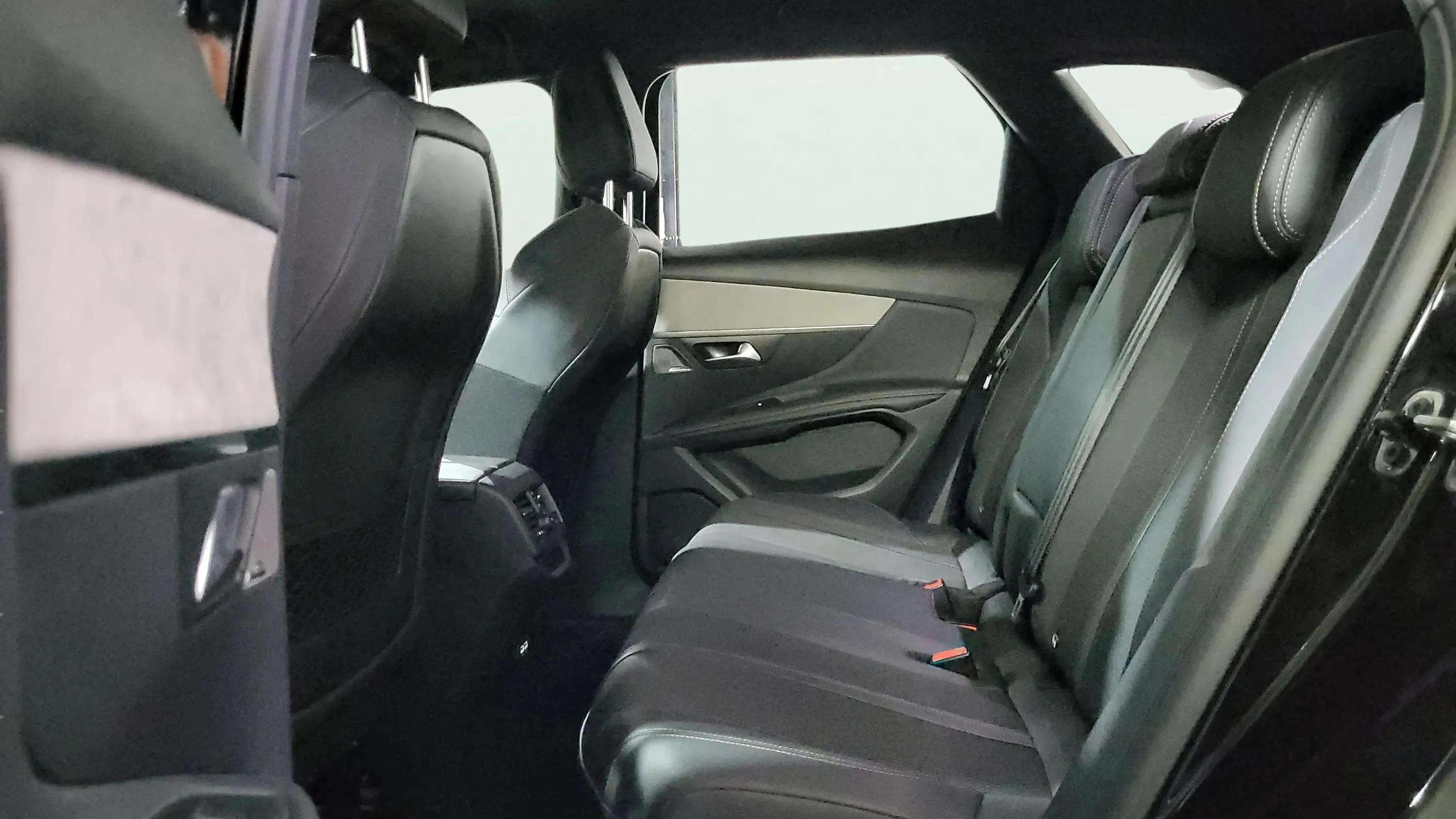 Peugeot 3008 1.2 PureTech GT EAT8 - foto 8