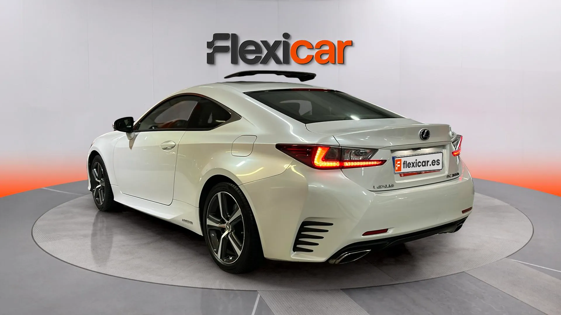 Lexus RC 2.5 RC 300h Executive - foto 5