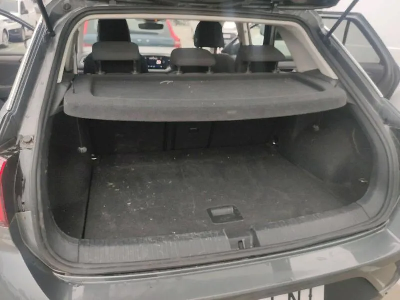 Volkswagen T-Roc 1.0 TSI Advance - foto 9