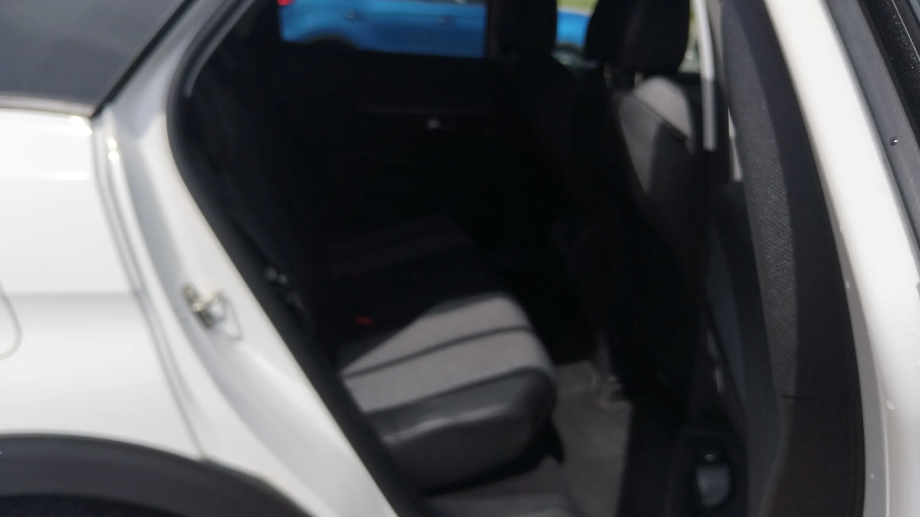 Peugeot 3008 1.2 PureTech Allure EAT6 - foto 11