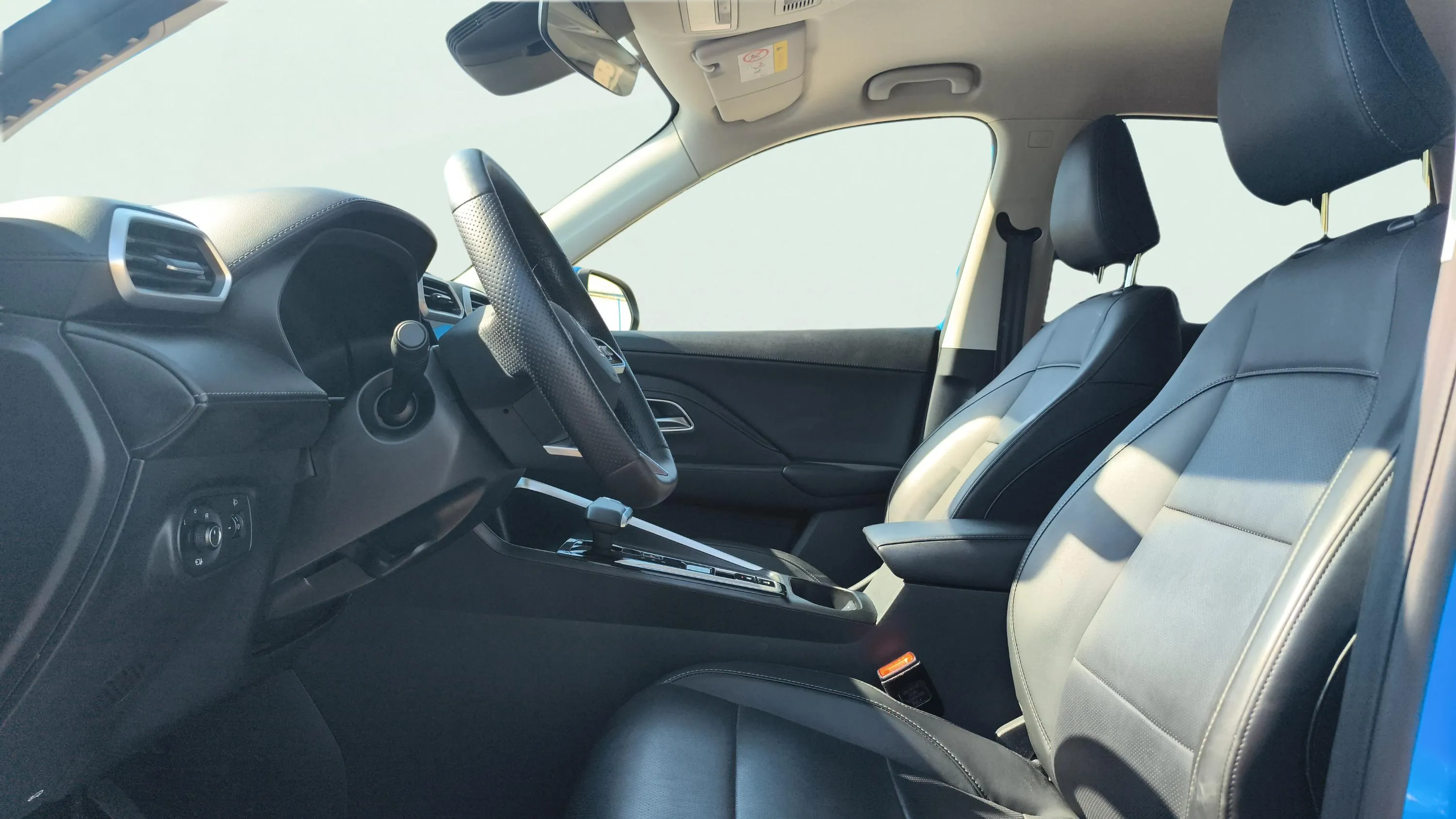 MG ZS Hybrid+ Luxury - foto 18