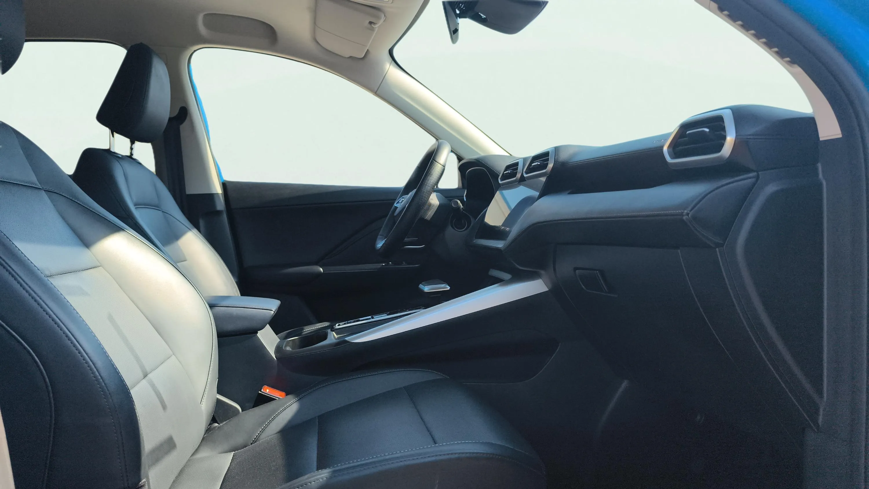 MG ZS Hybrid+ Luxury - foto 13