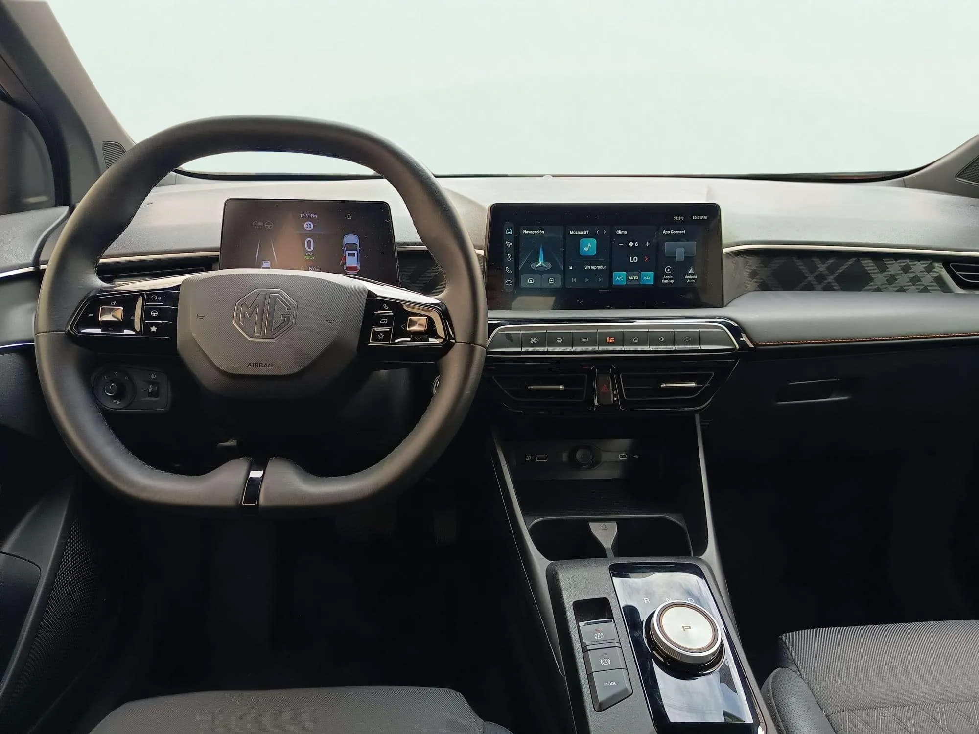MG MG3 Hybrid+ Luxury - foto 14