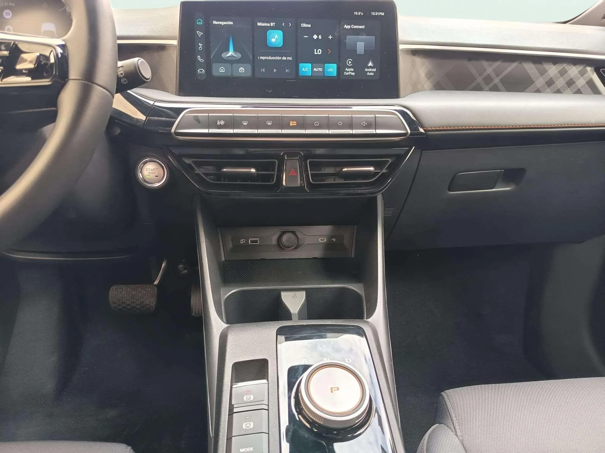 MG MG3 Hybrid+ Luxury - foto 15