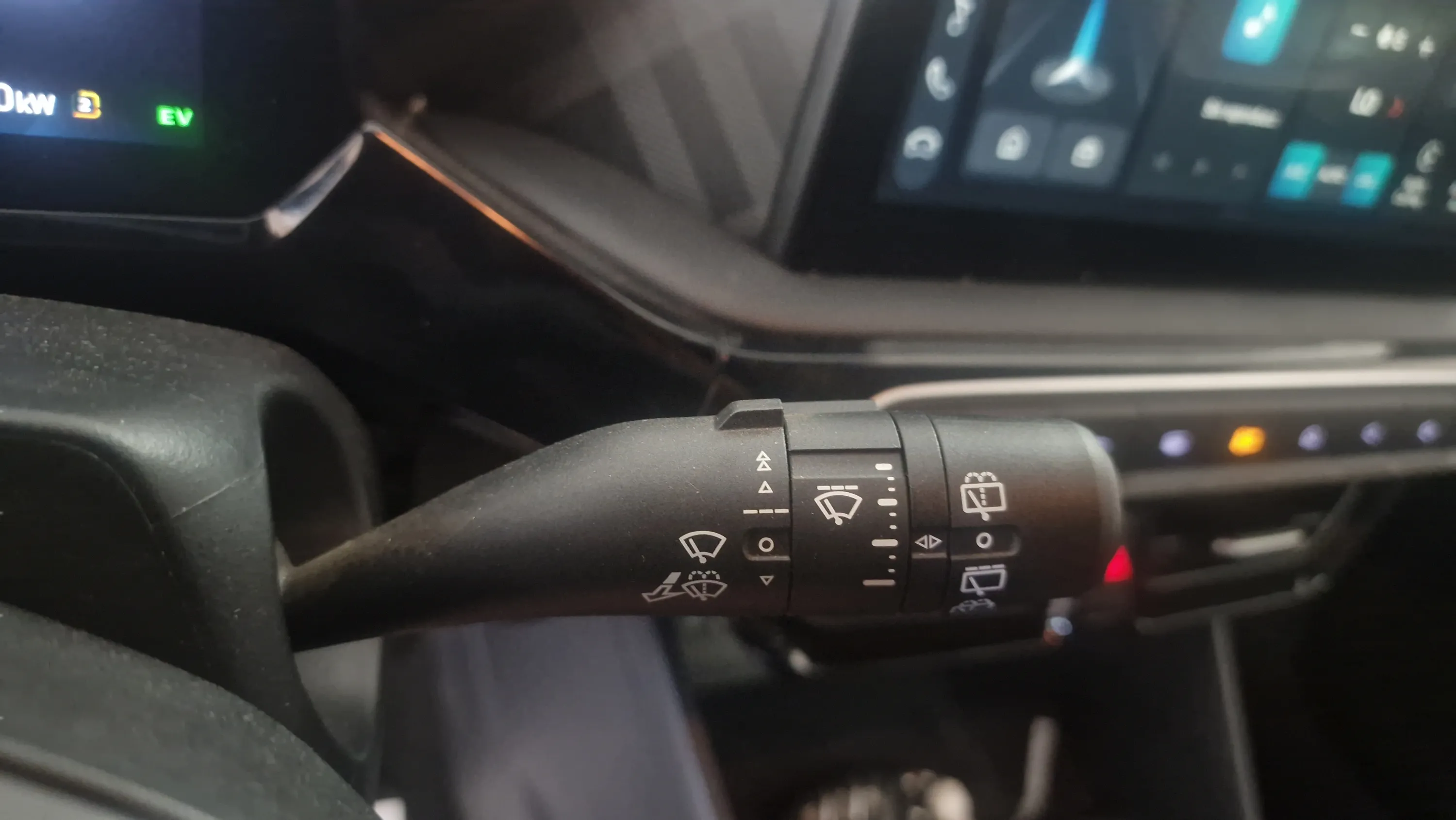 MG MG3 Hybrid+ Luxury - foto 14