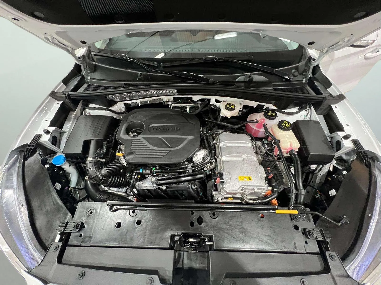 MG ZS Hybrid+ Comfort - foto 28