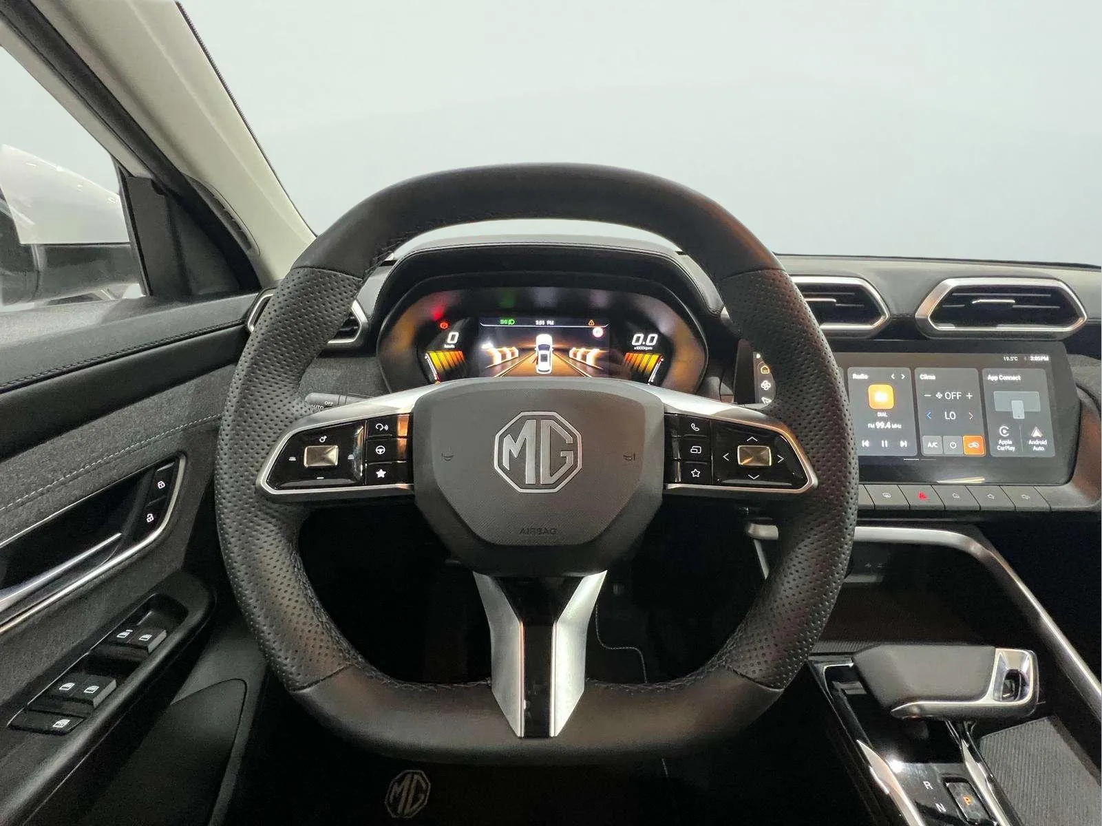 MG ZS Hybrid+ Comfort - foto 16