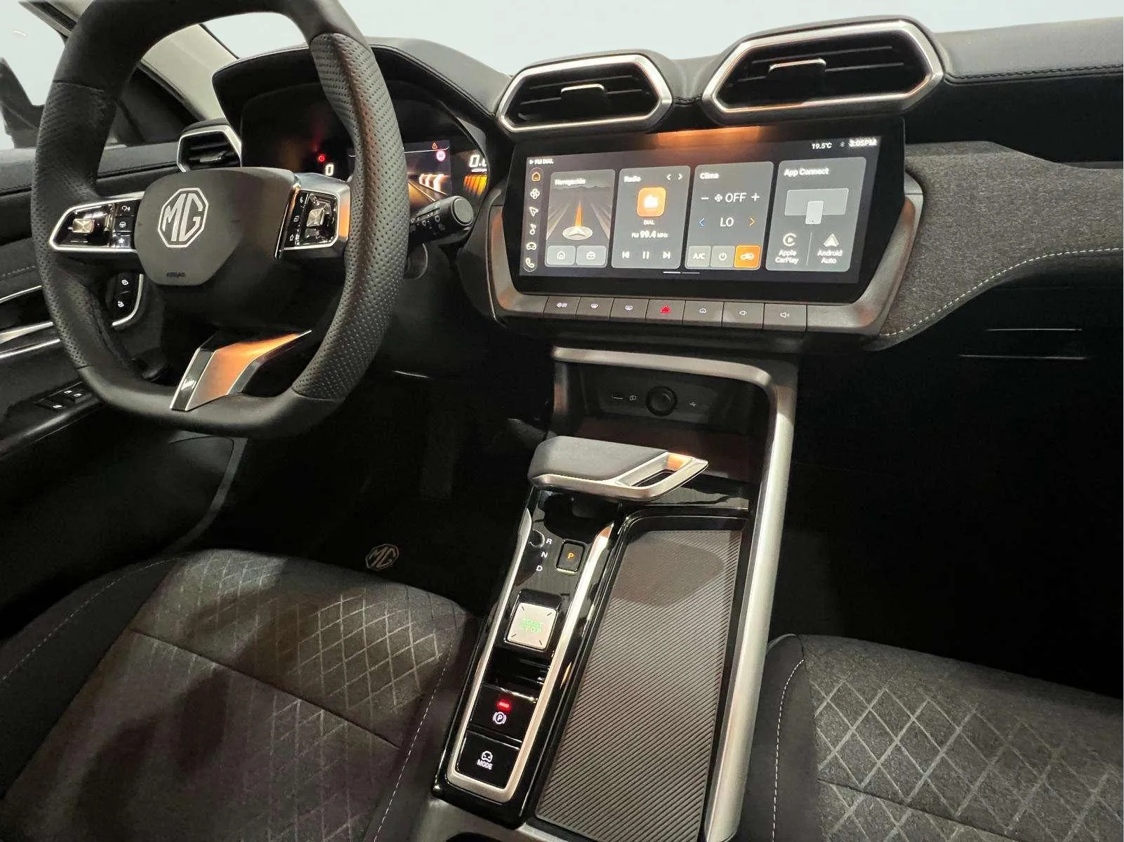 MG ZS Hybrid+ Comfort - foto 17