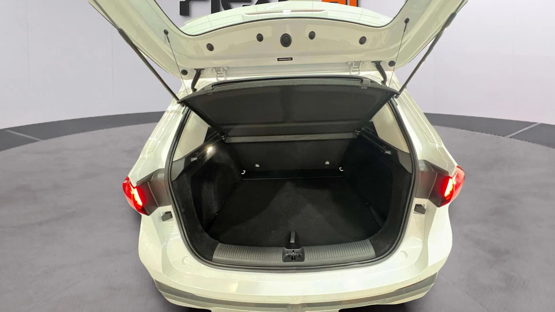 MG ZS Hybrid+ Comfort - foto 12