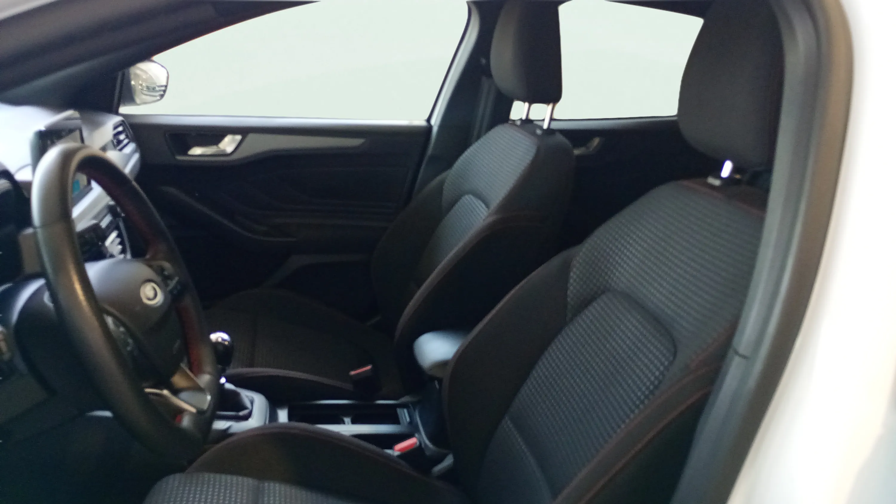 Ford Focus 1.0 EcoBoost MHEV ST-Line Design SIP - foto 9
