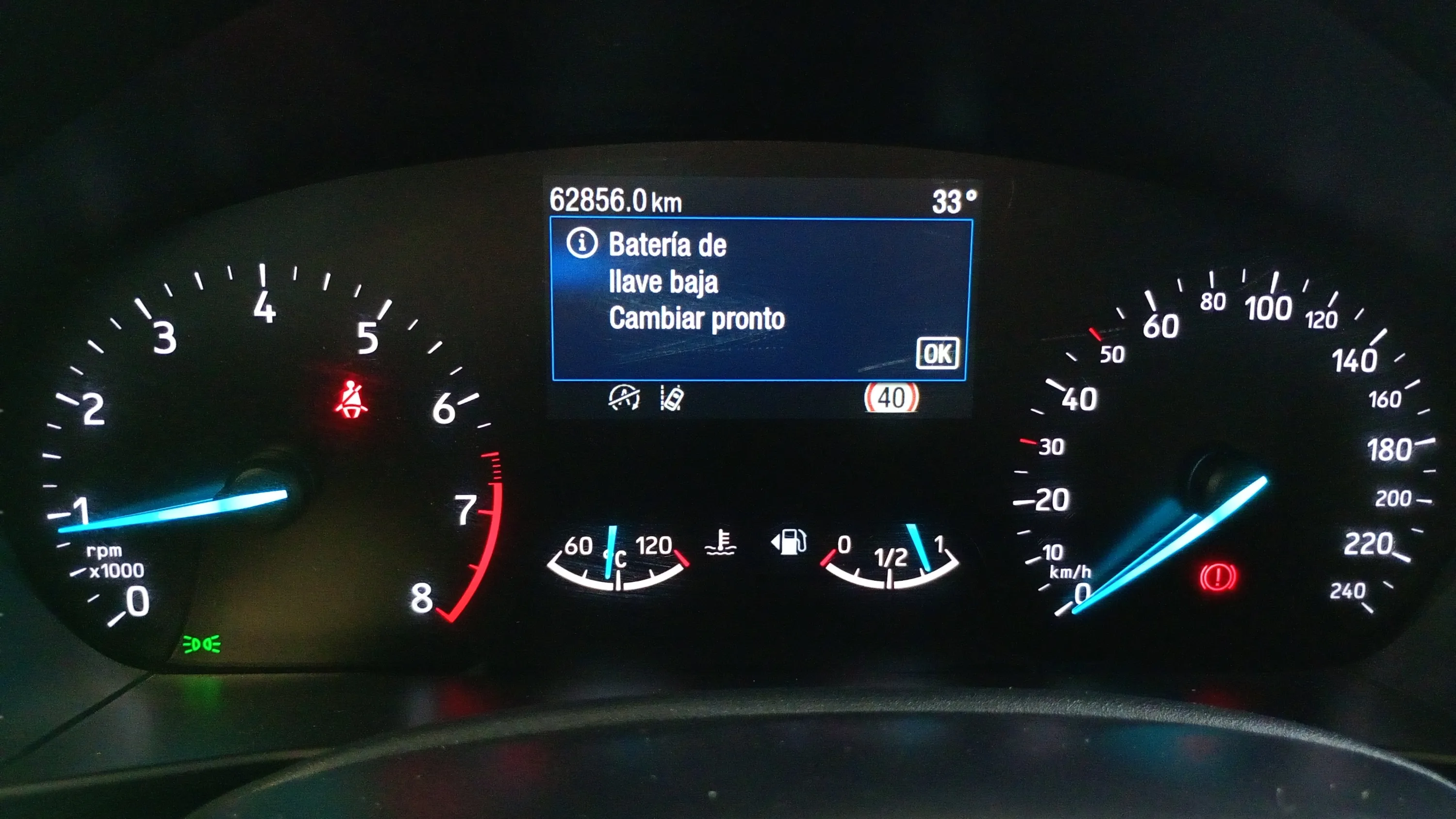Ford Focus 1.0 EcoBoost MHEV ST-Line Design SIP - foto 12