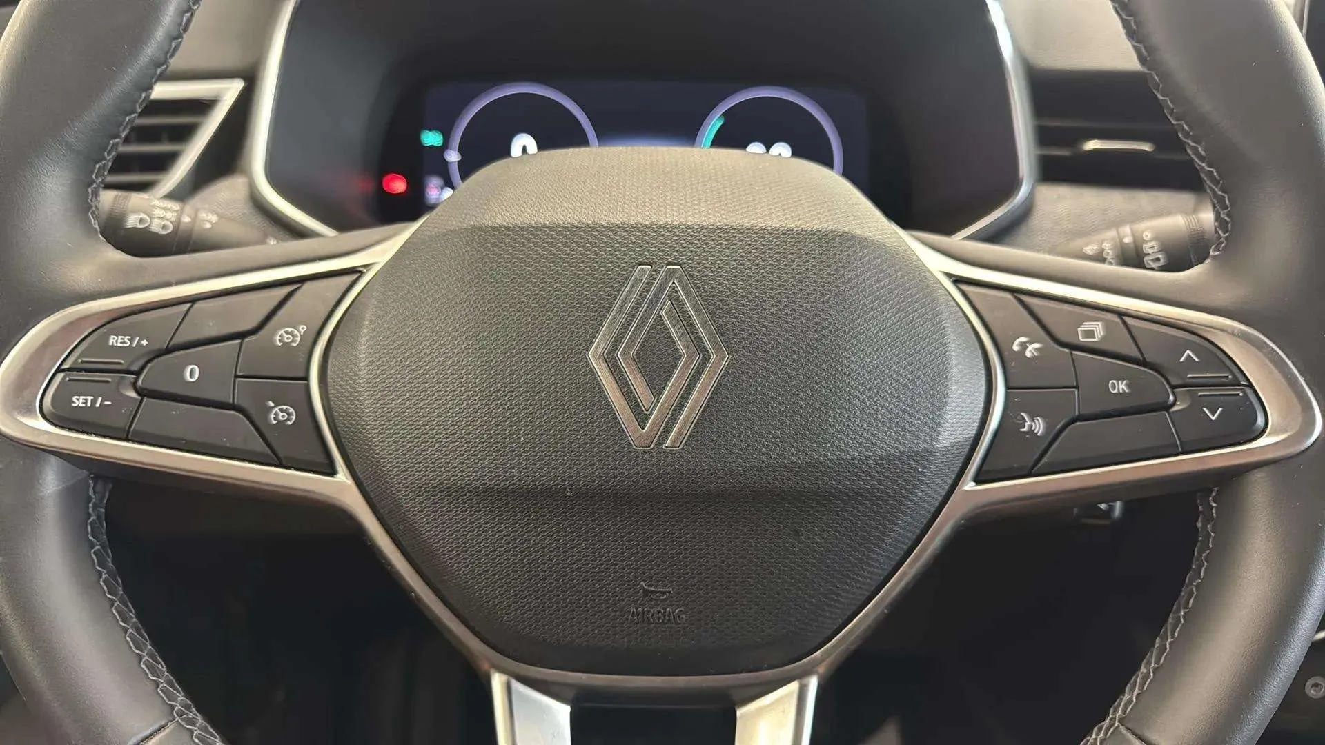 Renault Clio Techno TCe 90 - foto 14