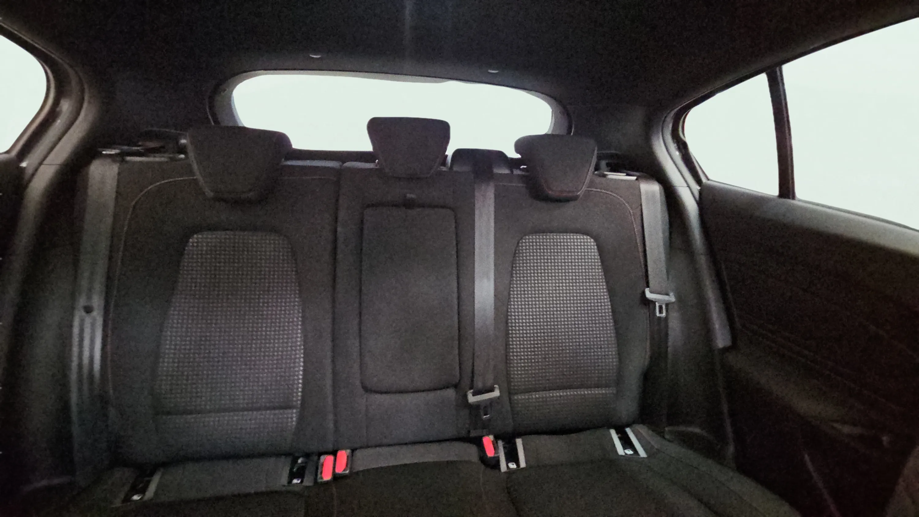 Ford Focus 1.0 EcoBoost MHEV ST-Line - foto 14