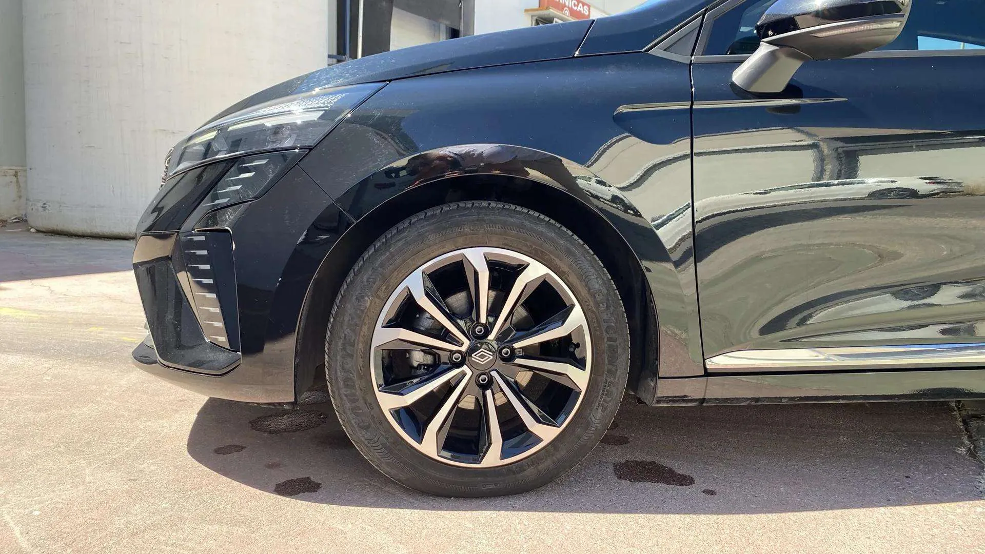 Renault Clio Techno TCe 90 - foto 9