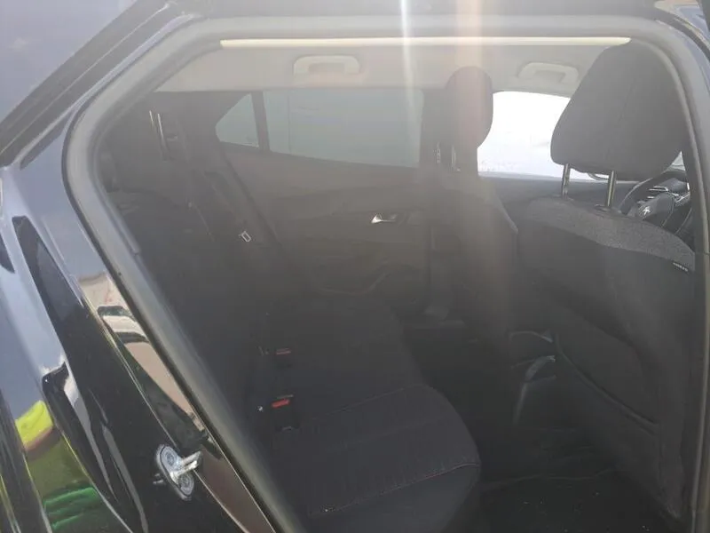 Peugeot 2008 Active BlueHDi - foto 8