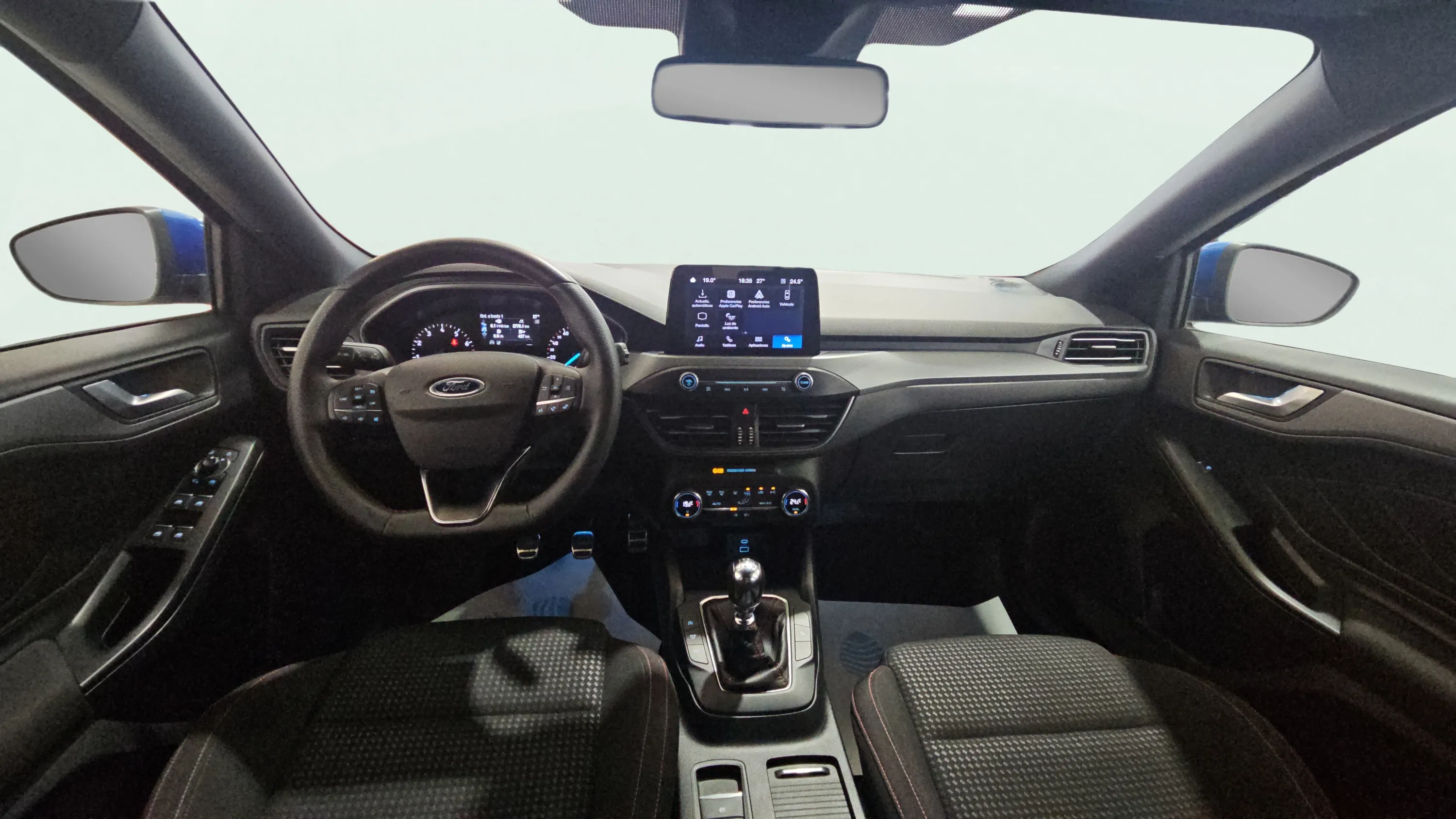 Ford Focus 1.0 EcoBoost MHEV ST-Line - foto 9