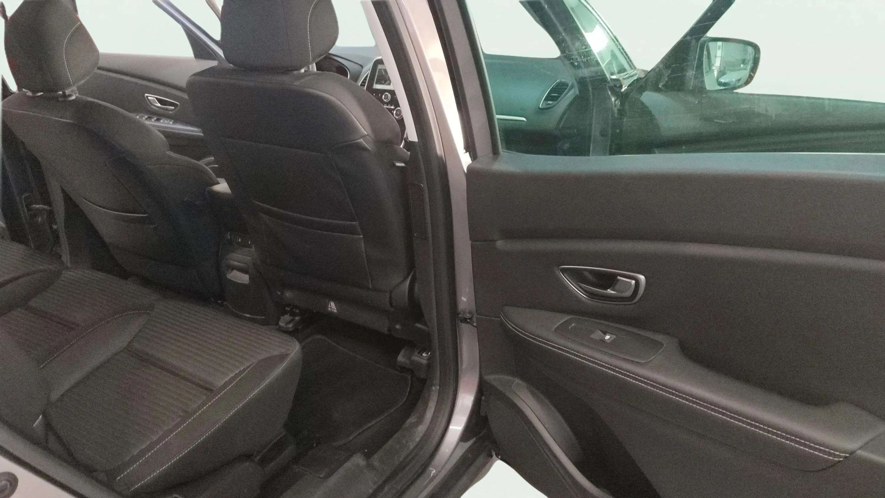 Renault Scénic Zen GPF TCe 18 - foto 9