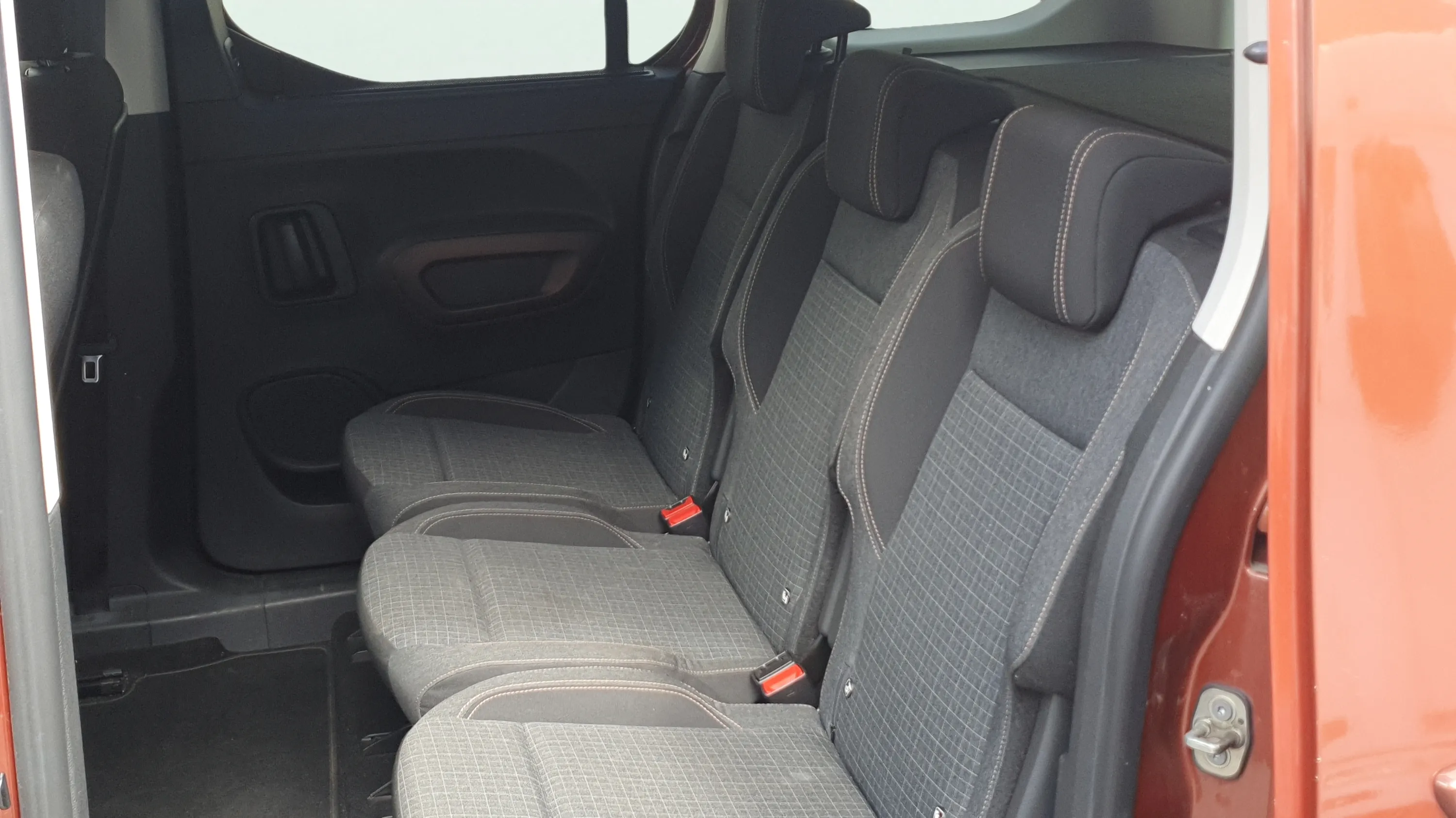 Peugeot Rifter GT Line Standard BlueHDi - foto 11