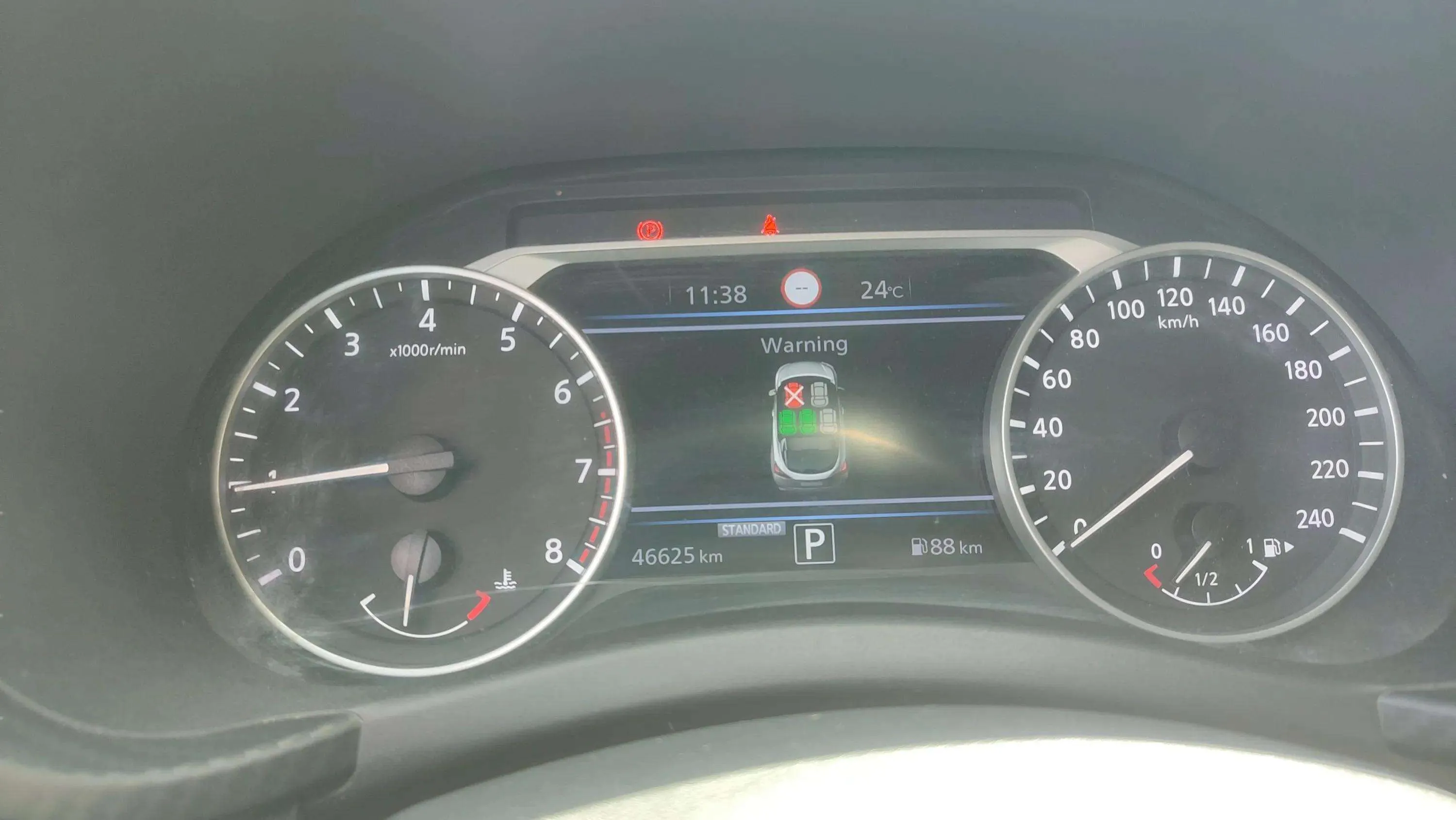 Nissan Juke DIG-T DCT N-Connecta - foto 9