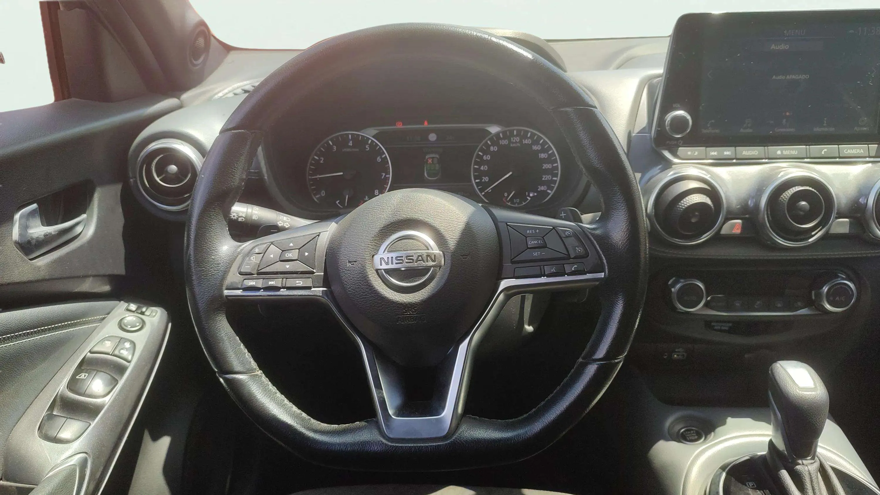 Nissan Juke DIG-T DCT N-Connecta - foto 8