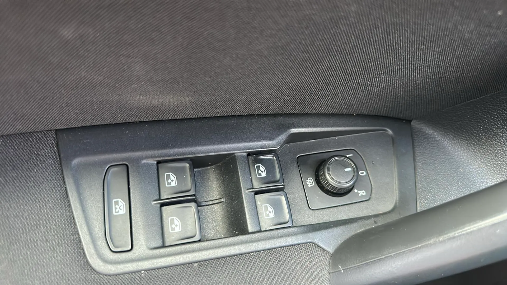 Volkswagen Tiguan Advance 1.5 TSI - foto 30