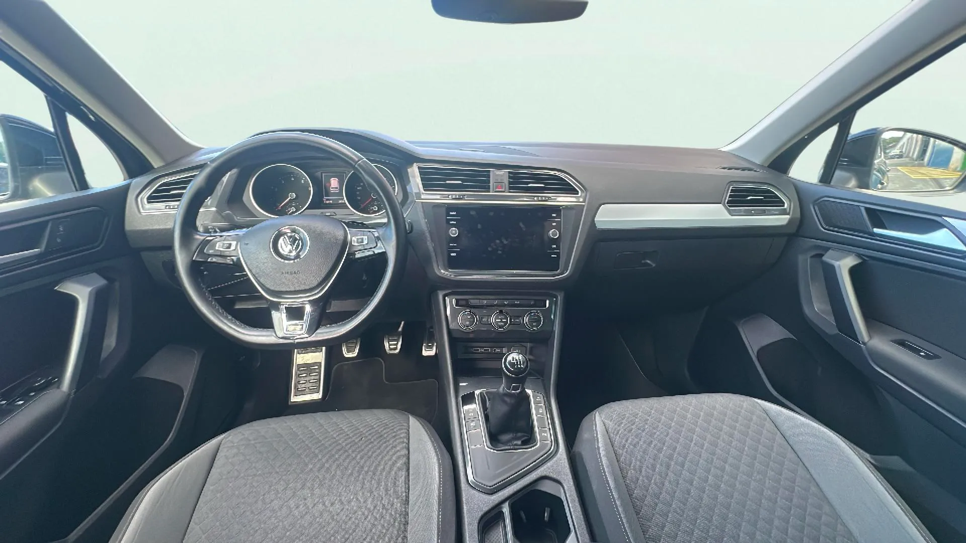 Volkswagen Tiguan Advance 1.5 TSI - foto 12