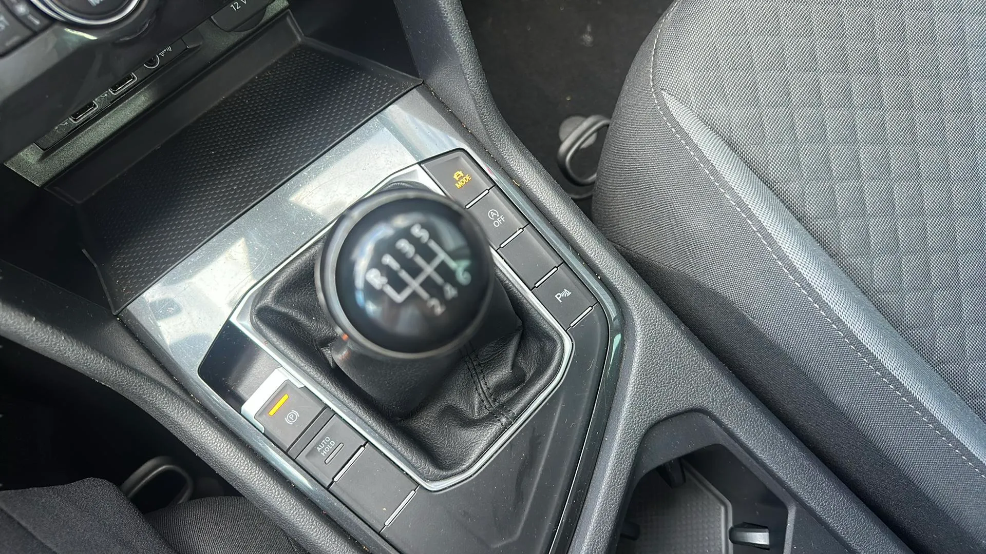 Volkswagen Tiguan Advance 1.5 TSI - foto 27