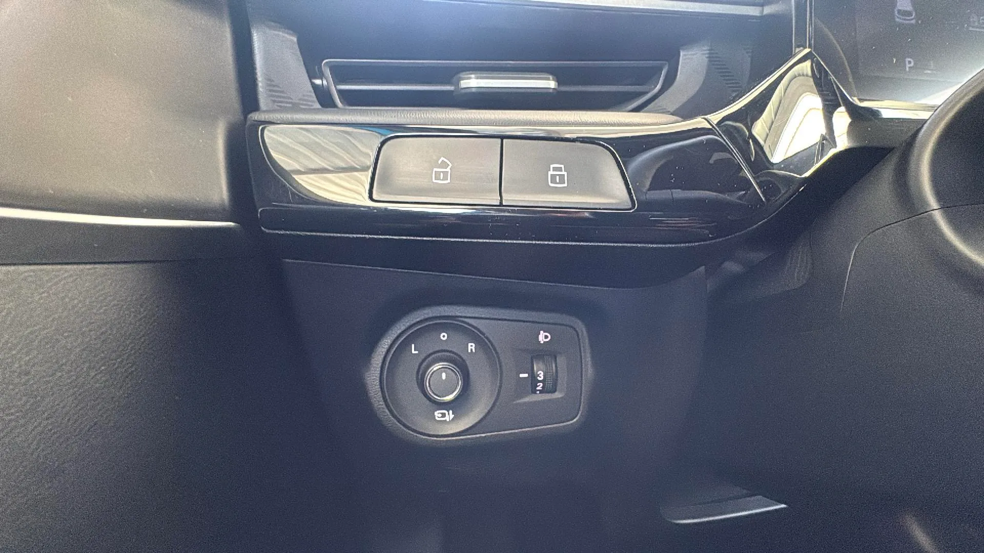 MG MG3 Hybrid+ Luxury - foto 16