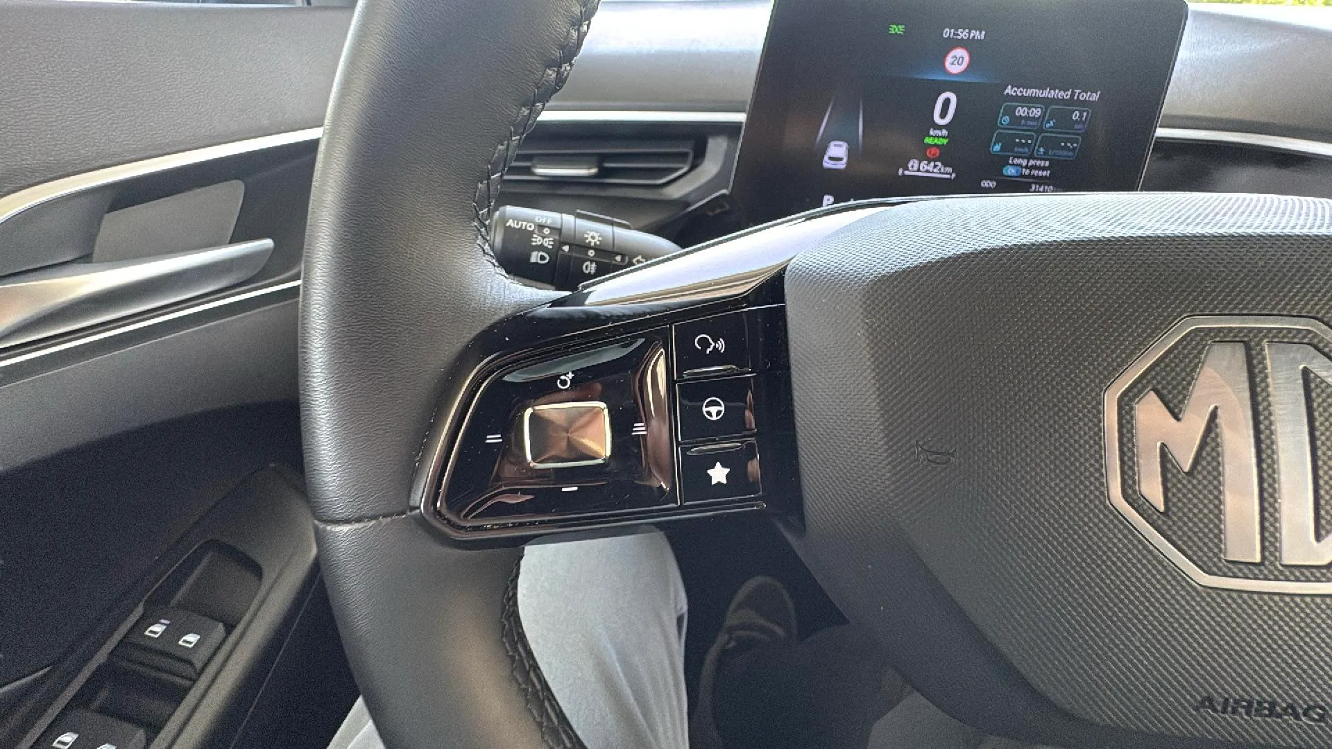 MG MG3 Hybrid+ Luxury - foto 12