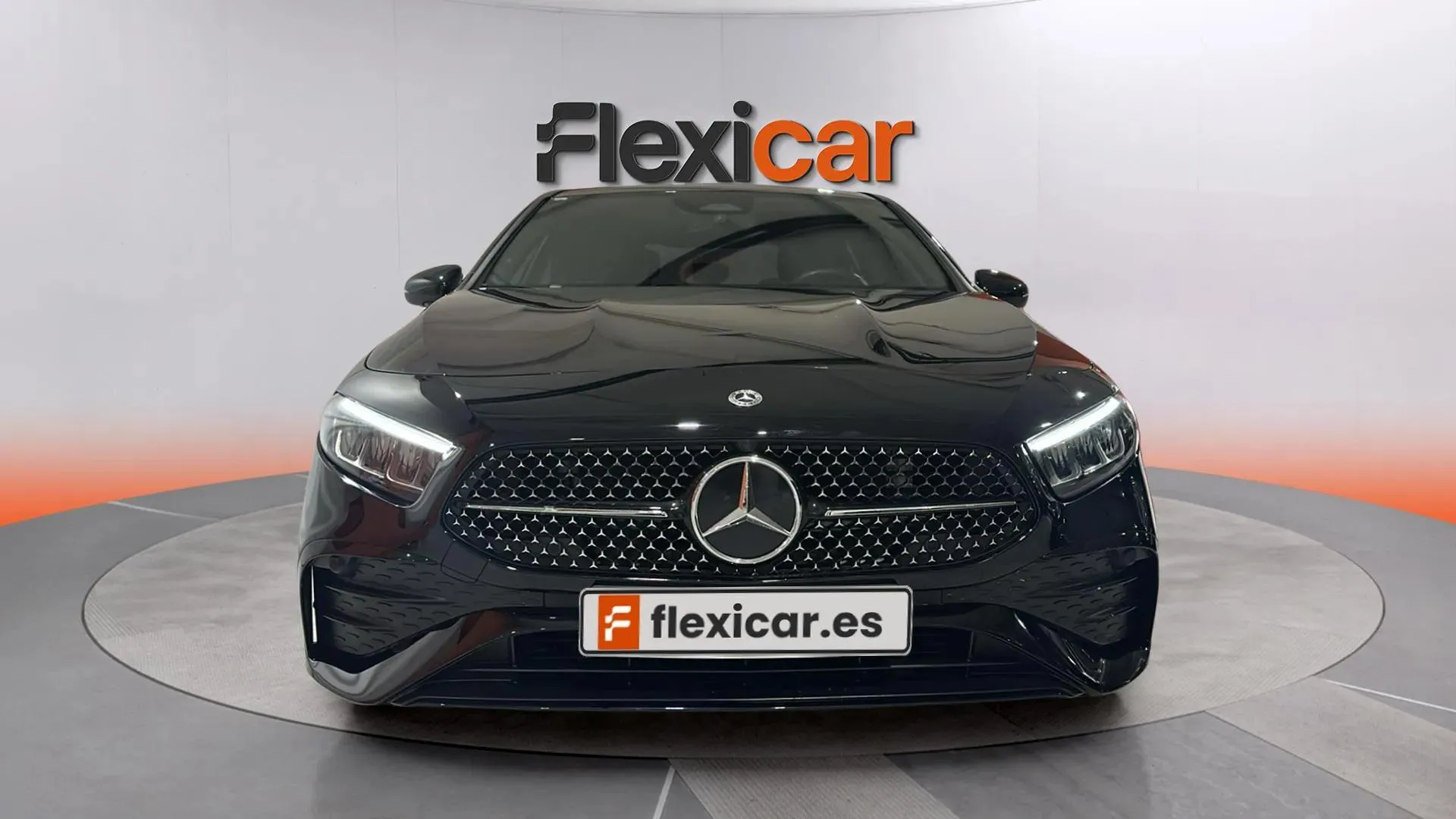 Mercedes-Benz Clase A A 180 Sedán - foto 2