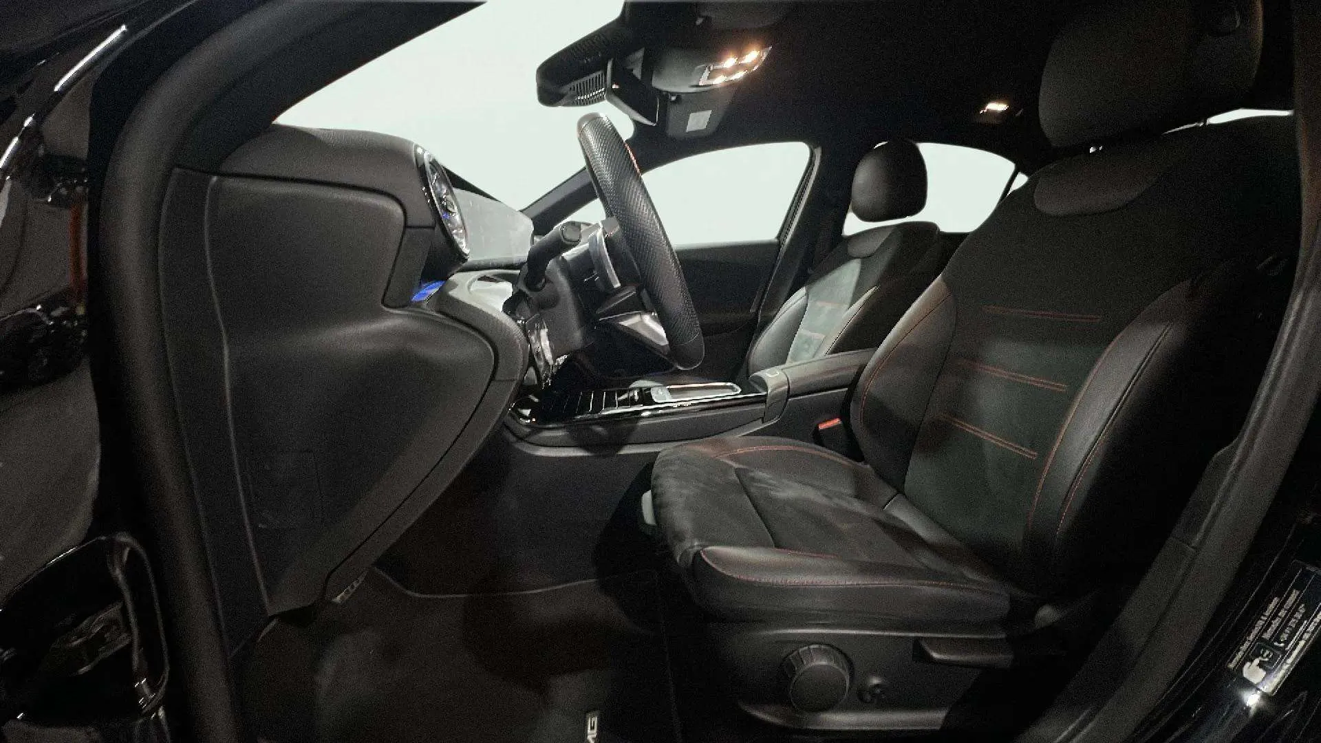 Mercedes-Benz Clase A A 180 Sedán - foto 11