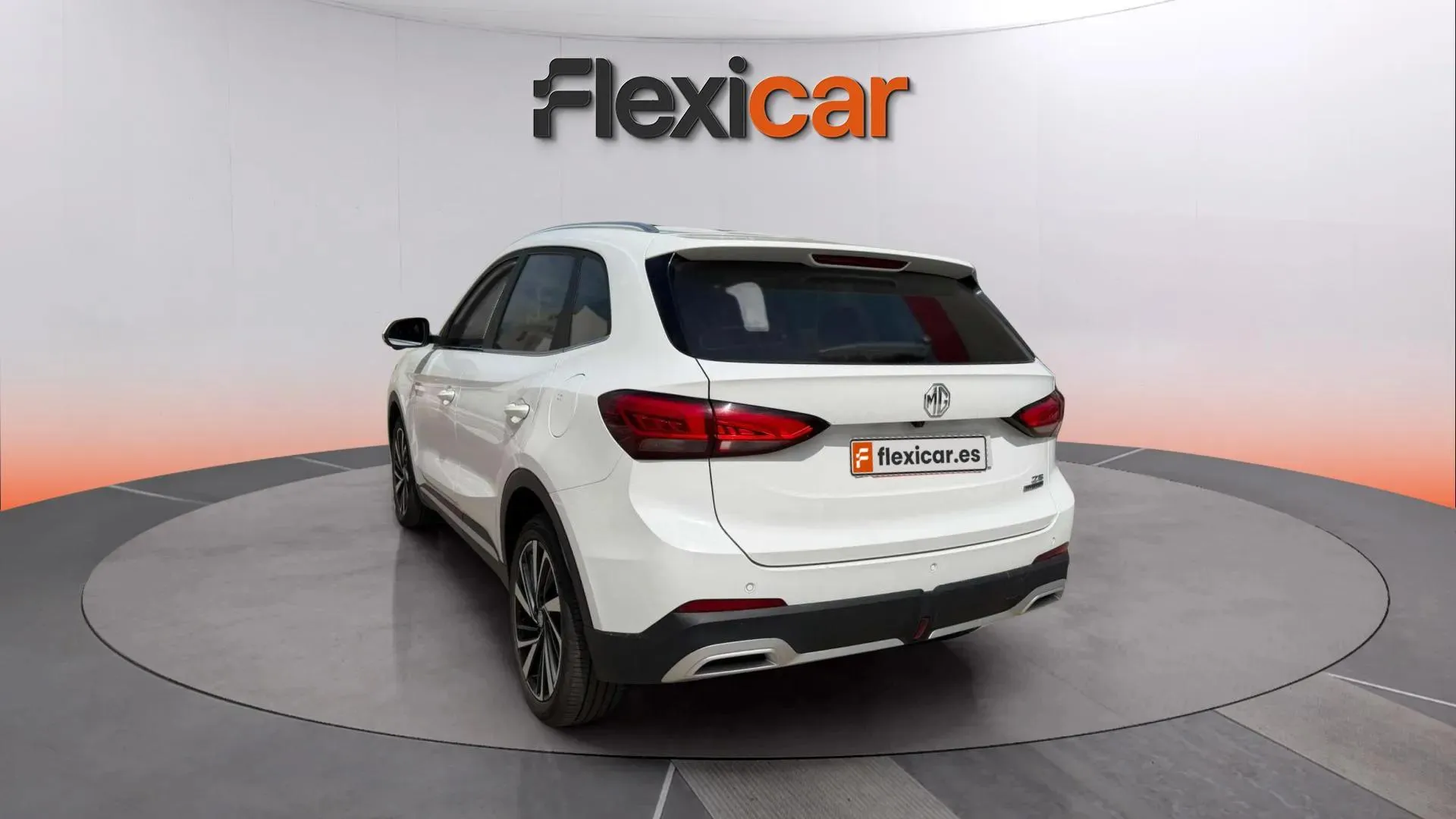 MG ZS Hybrid+ Luxury - foto 8