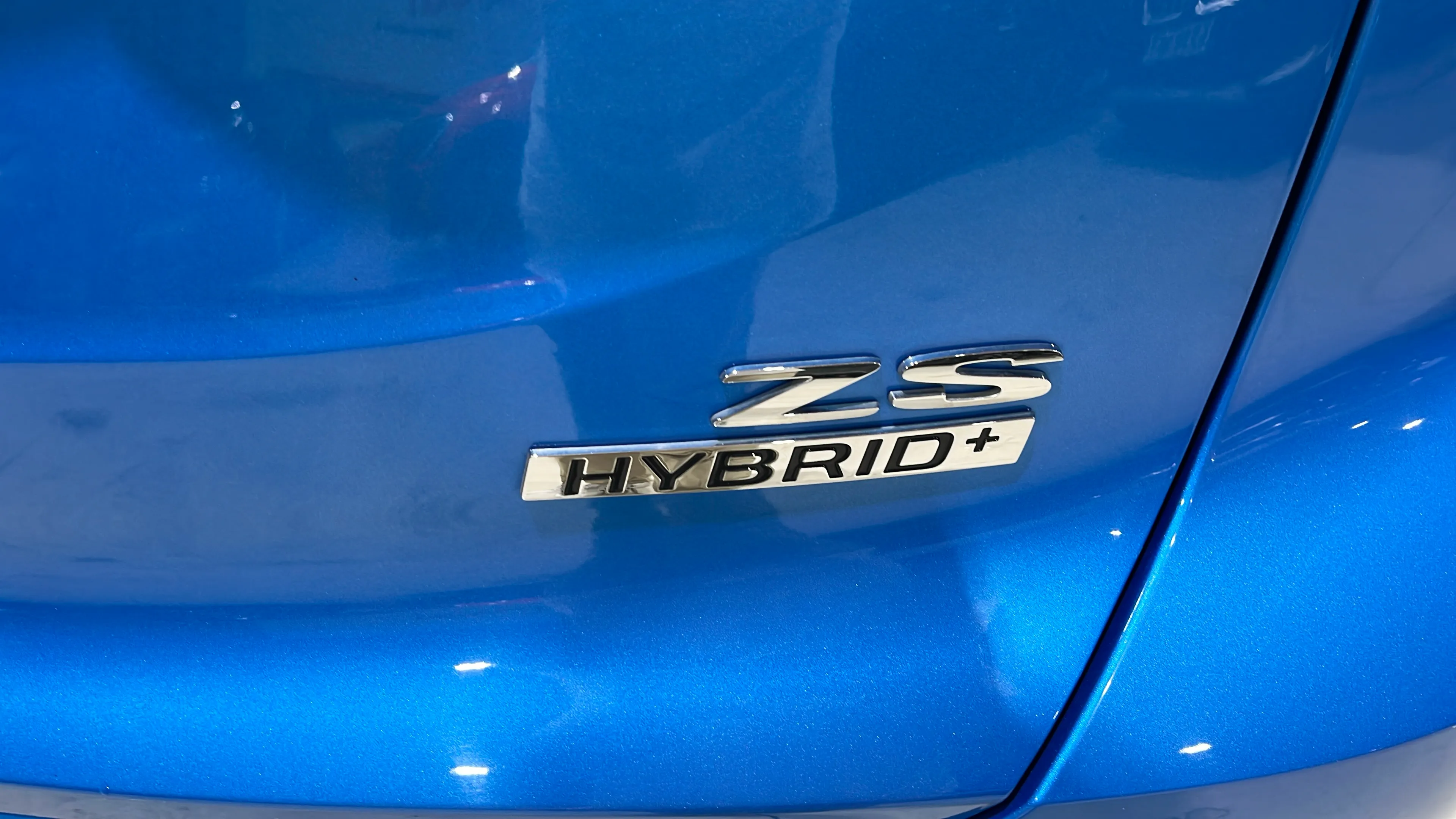 MG ZS Hybrid+ Luxury - foto 32