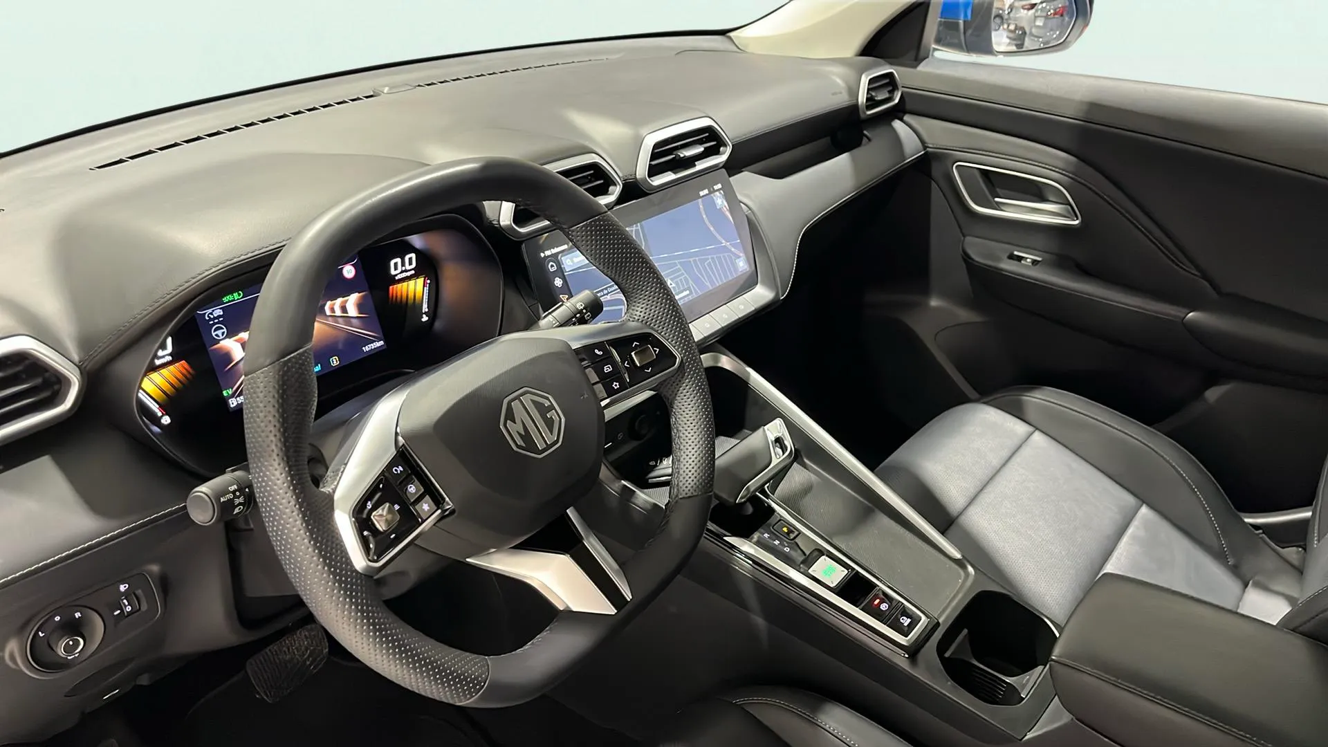 MG ZS Hybrid+ Luxury - foto 10