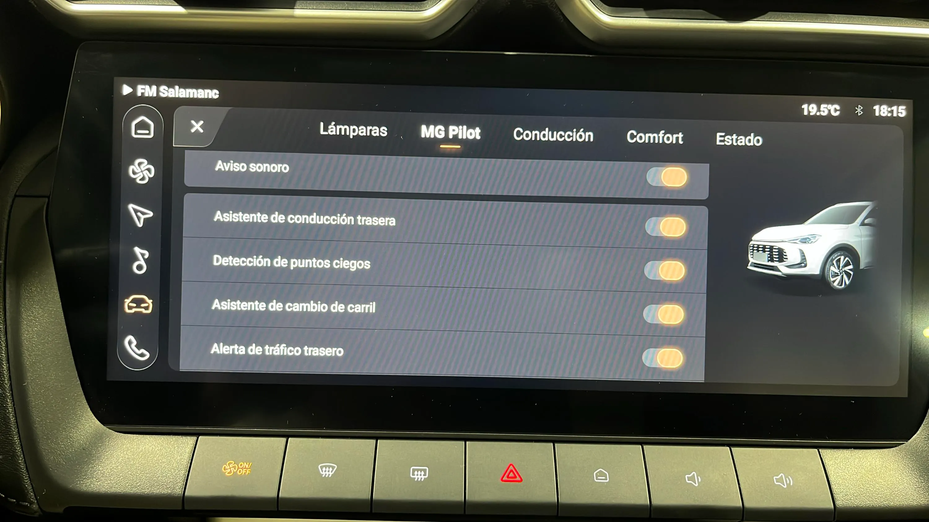 MG ZS Hybrid+ Luxury - foto 27