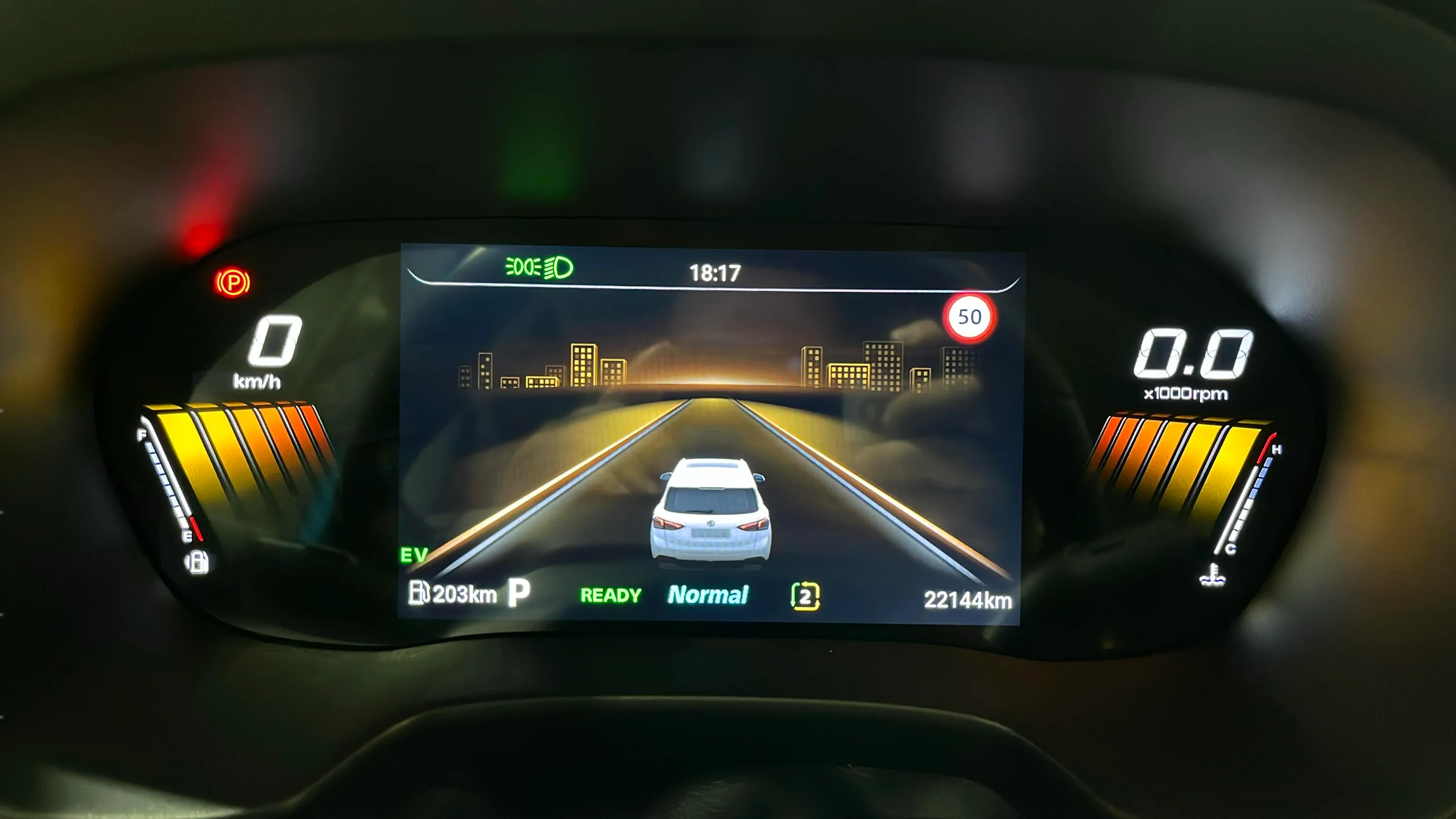 MG ZS Hybrid+ Luxury - foto 19
