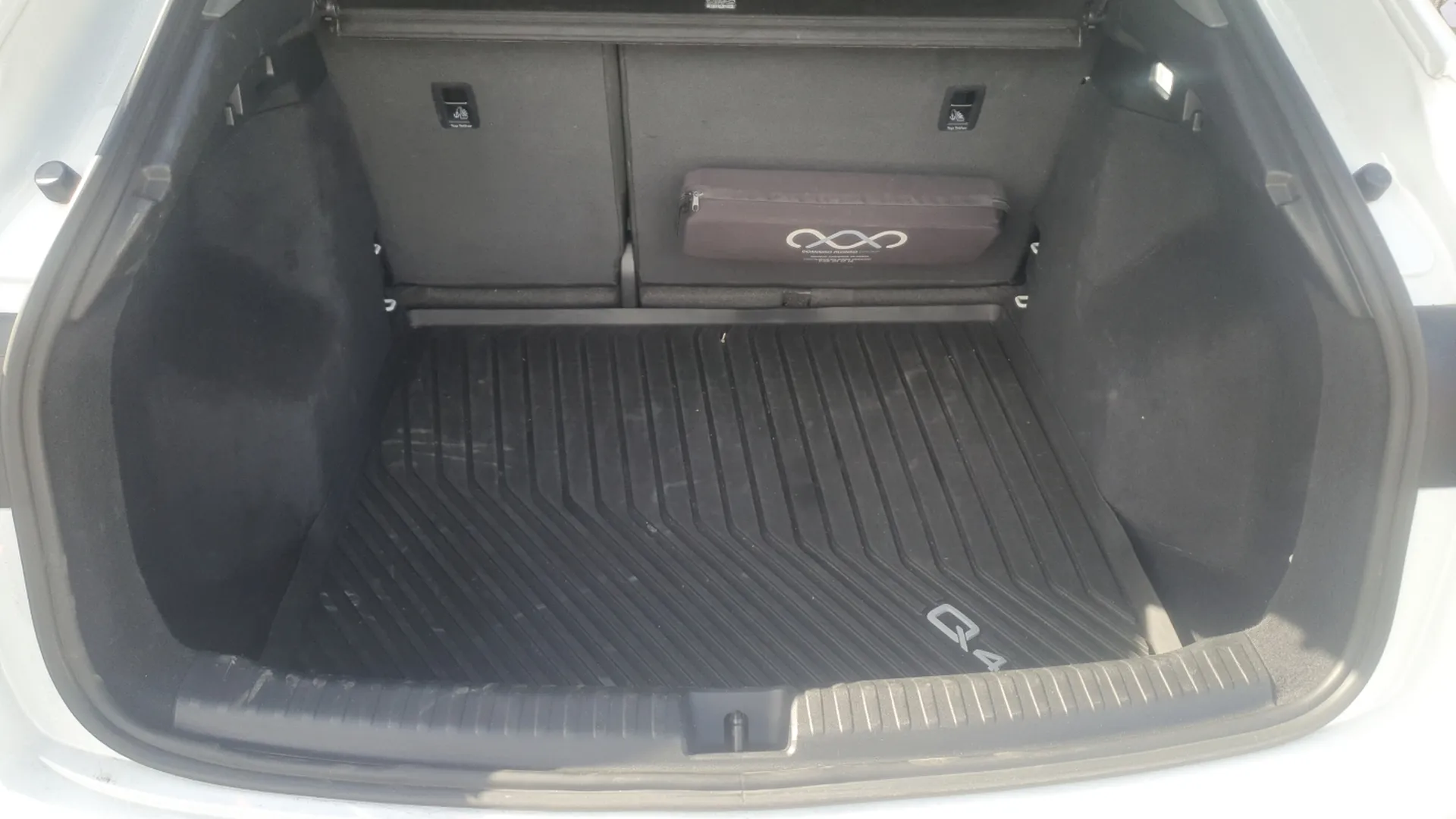 Audi Q4 Sportback 40 E-Tron - foto 12