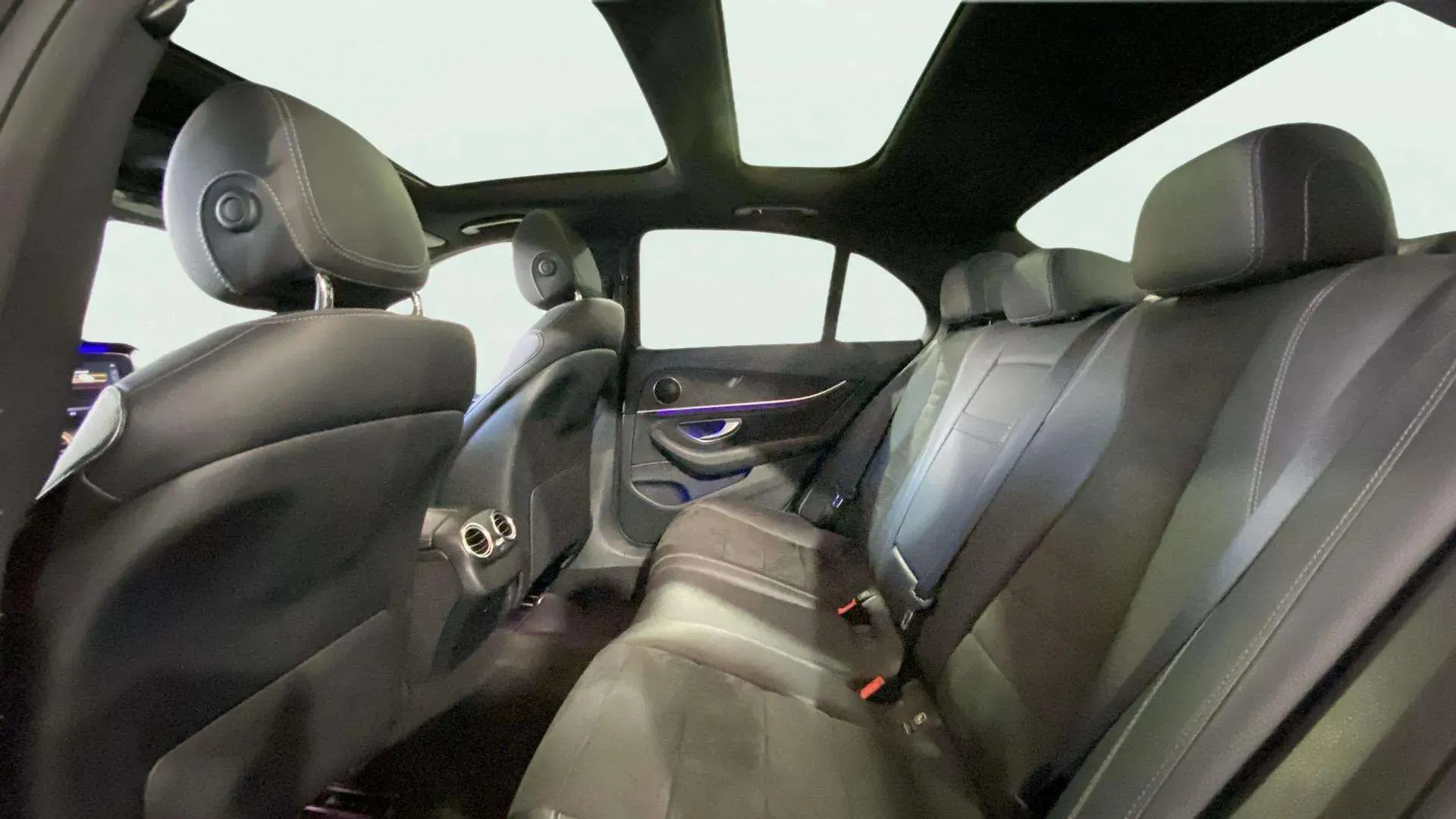 Mercedes-Benz Clase E E 220 d - foto 16